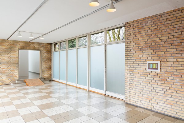 Image 14 of 38