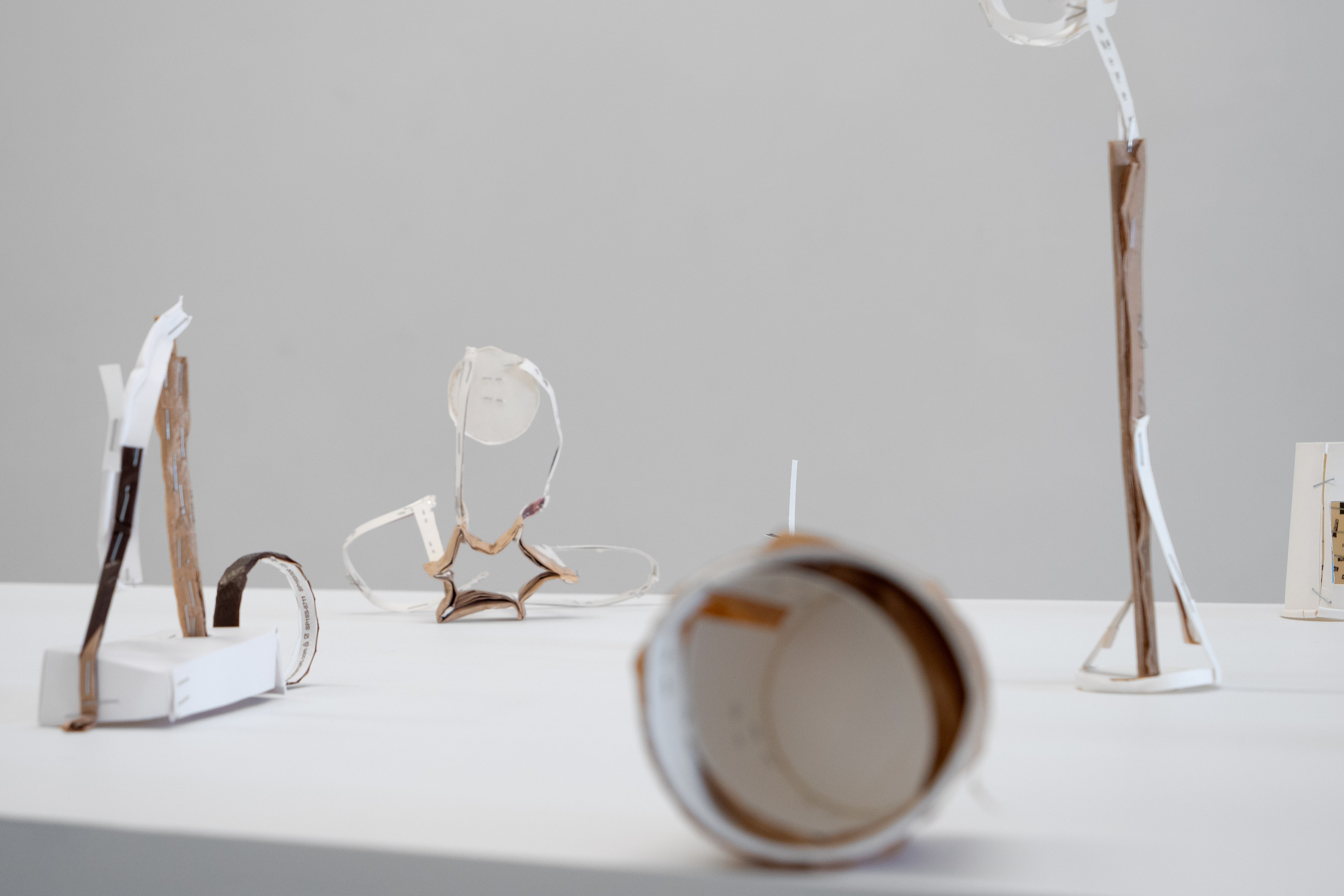 Thomas Swinkels, Cup Sculptures at Stooge Fine Arts, photo 7