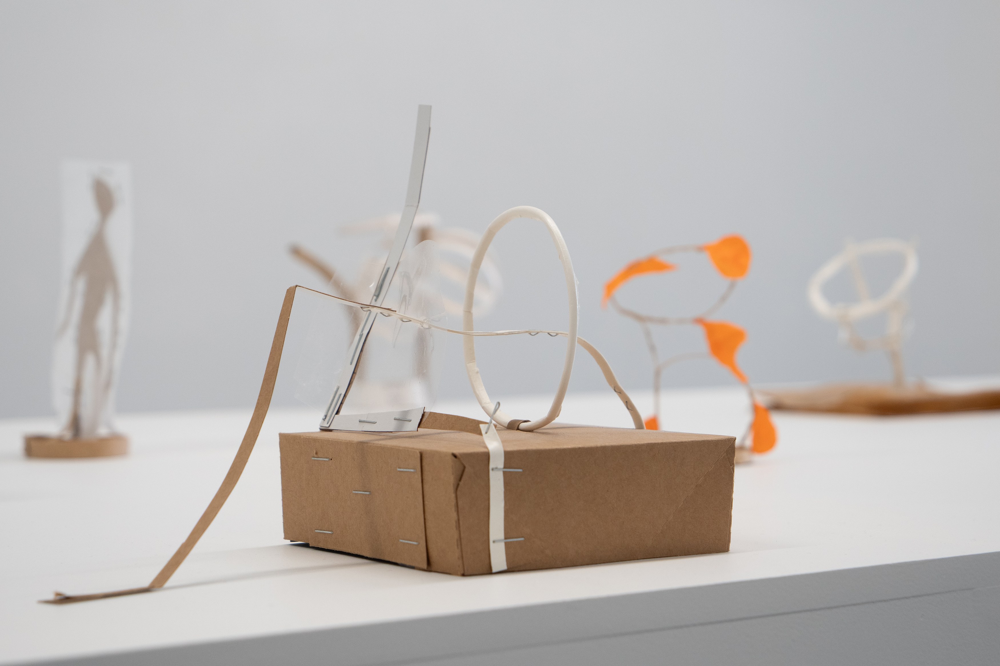 Thomas Swinkels, Cup Sculptures at Stooge Fine Arts, photo 9
