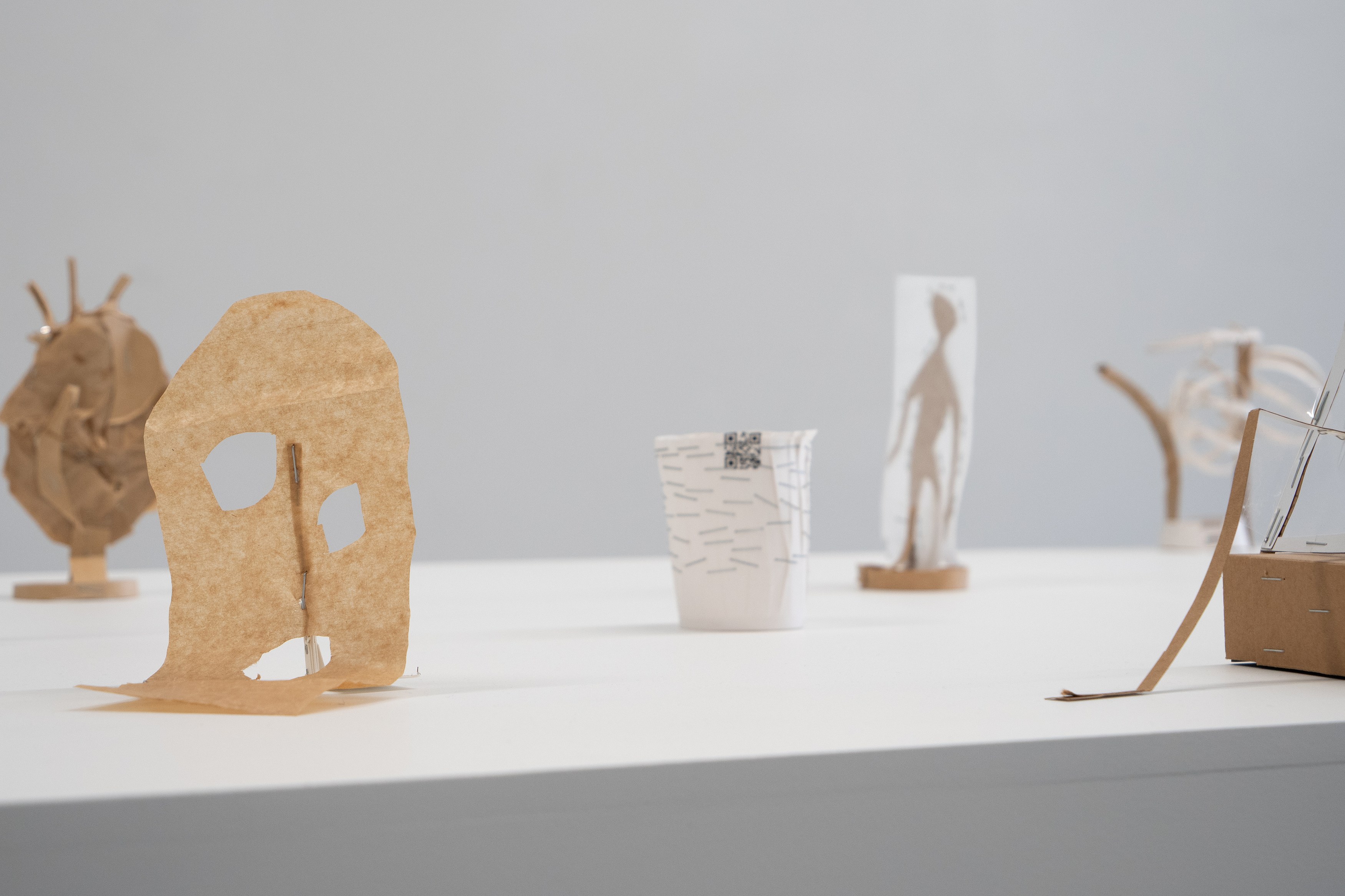 Thomas Swinkels, Cup Sculptures at Stooge Fine Arts, photo 10