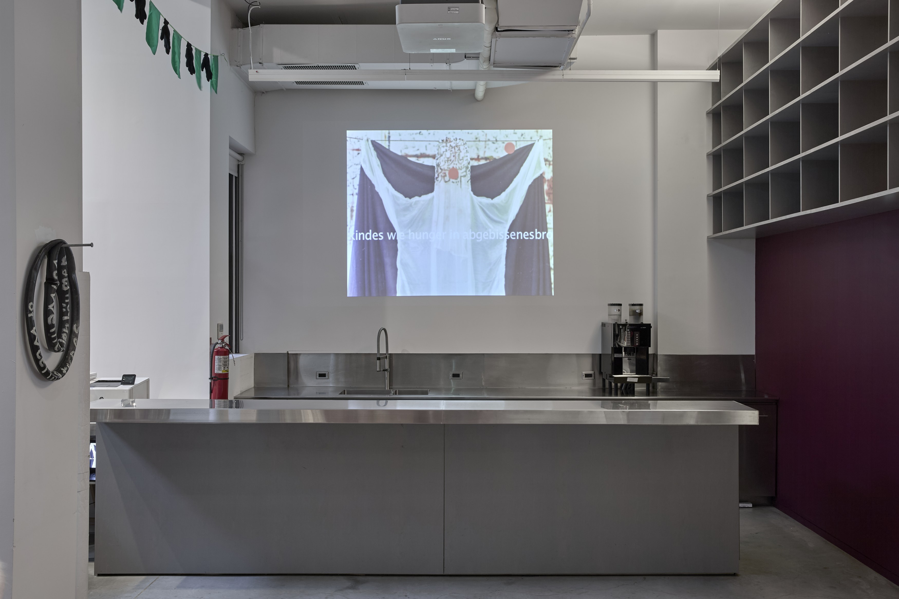 Farkhondeh Sharhroudi, image 7 of 47