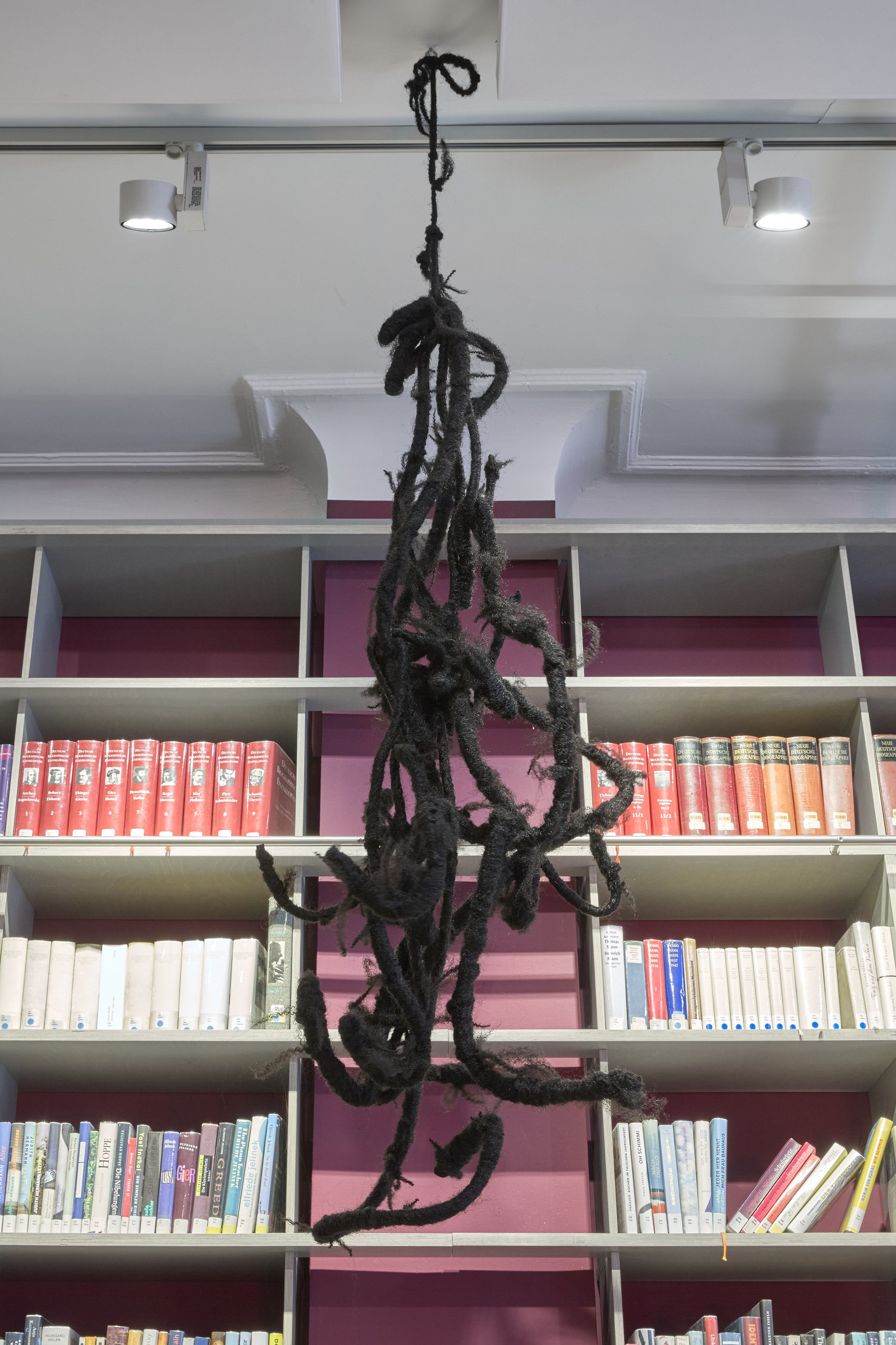 Farkhondeh Sharhroudi, image 31 of 47