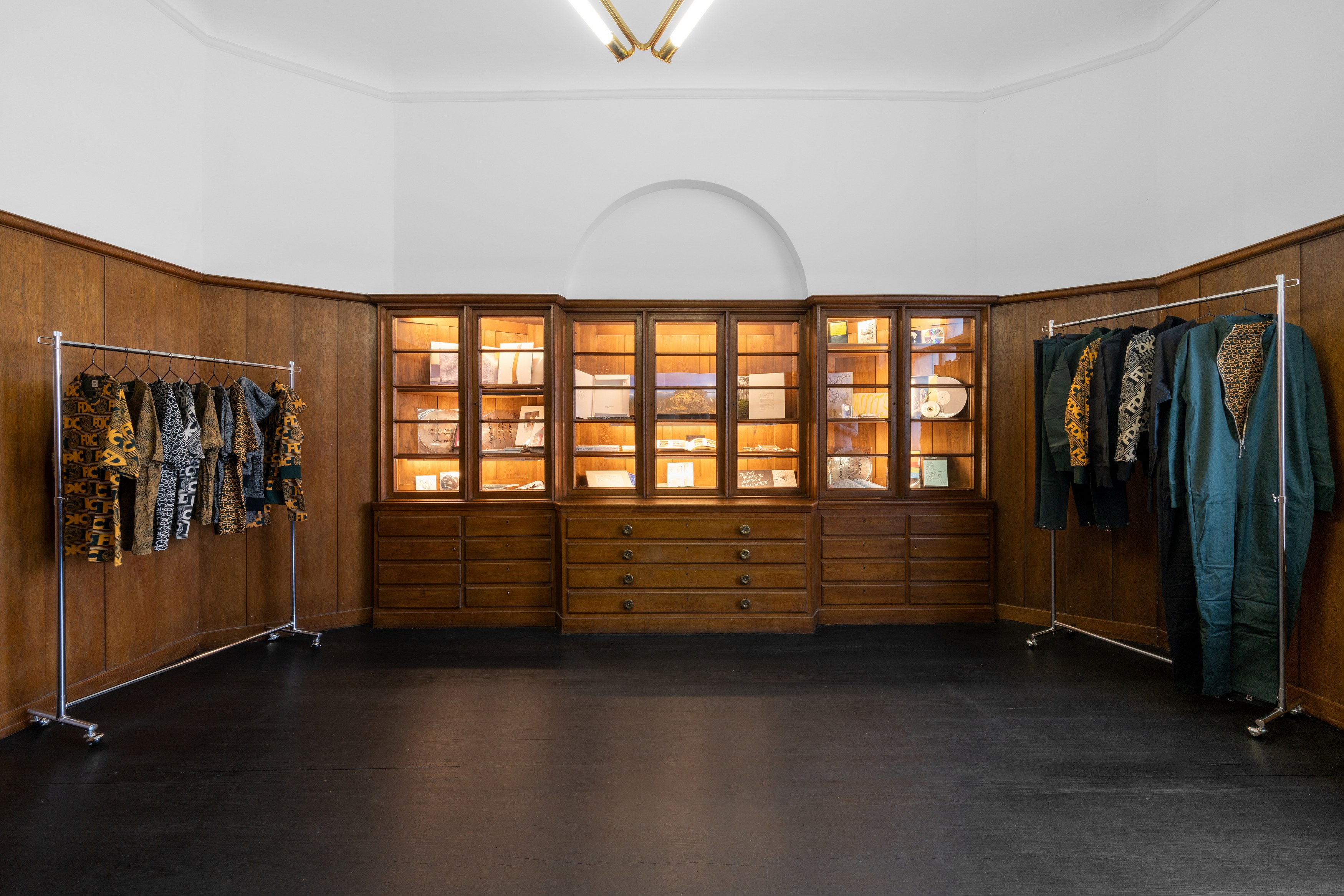 Seth Price, Portals at Isabella Bortolozzi, photo 4