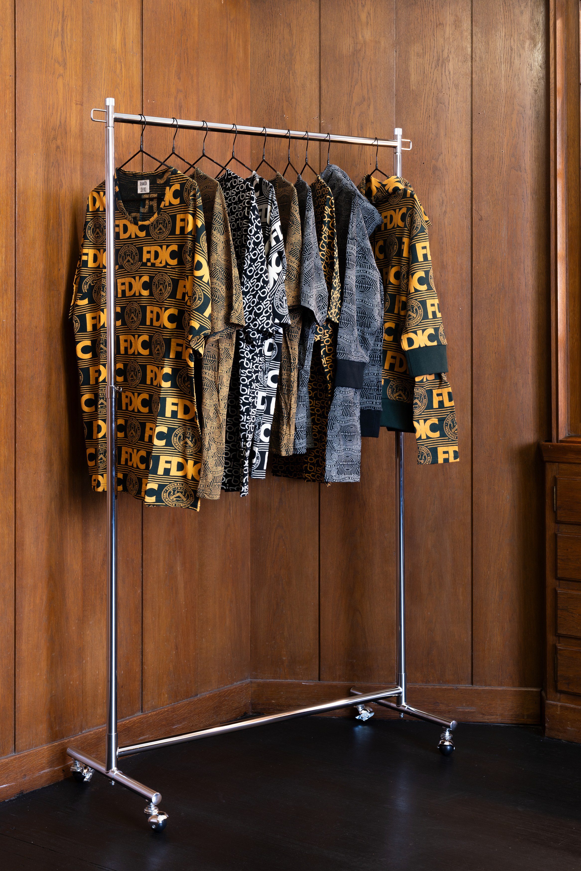 Seth Price, Portals at Isabella Bortolozzi, photo 5