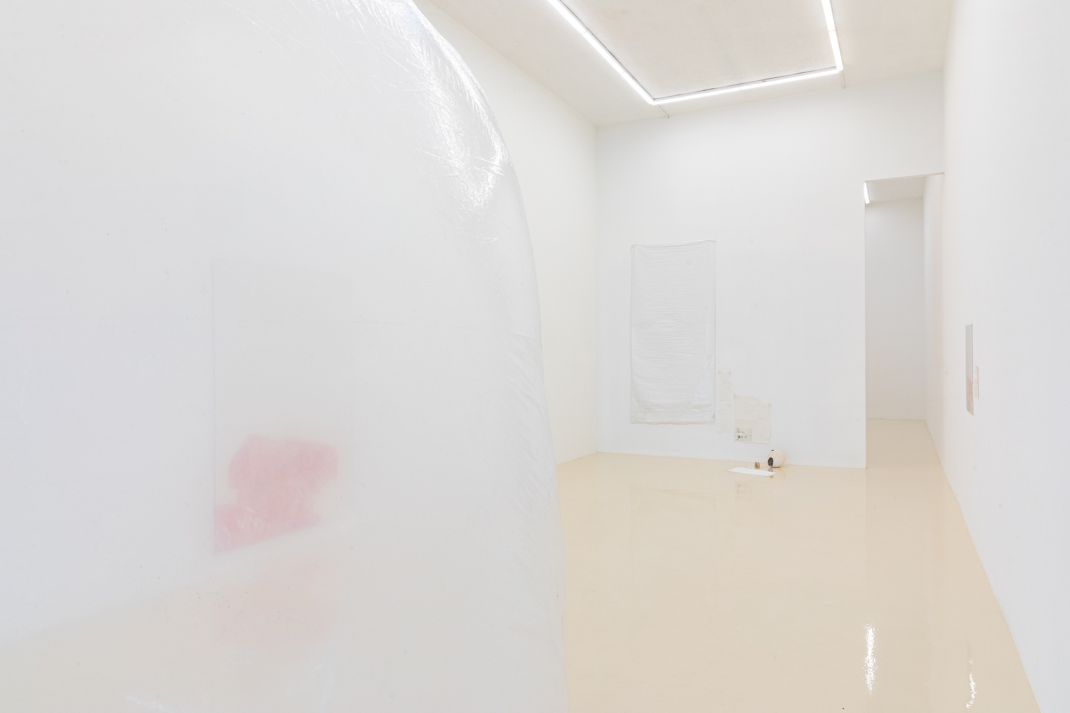 Ian Kiaer, health house at Chris Sharp Gallery, photo 3