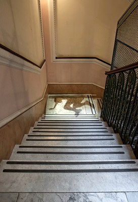 Image 32 of 44