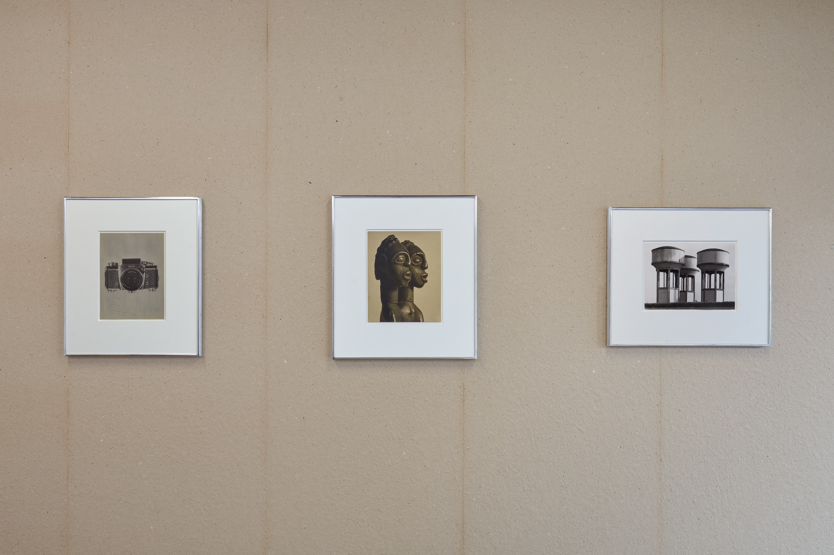 Christopher Williams, A 3 Hour Display of Standard East German Rauhfaser at The Village, photo 6