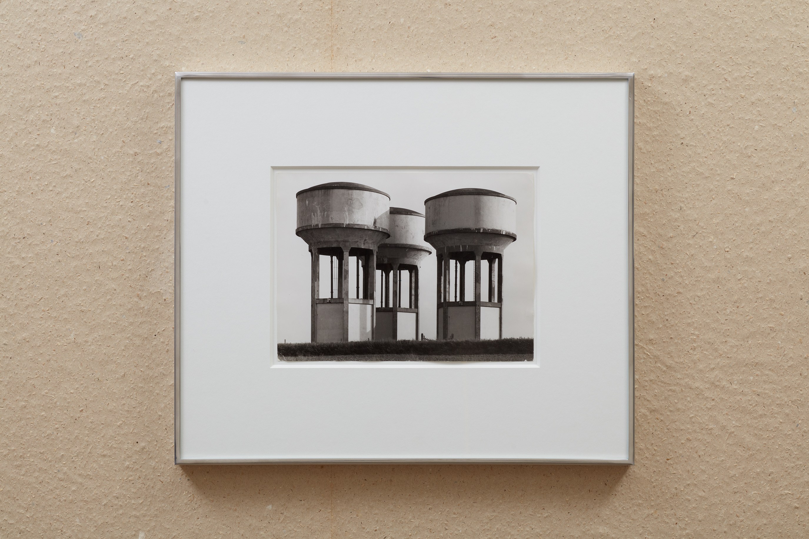 Christopher Williams, A 3 Hour Display of Standard East German Rauhfaser at The Village, photo 9