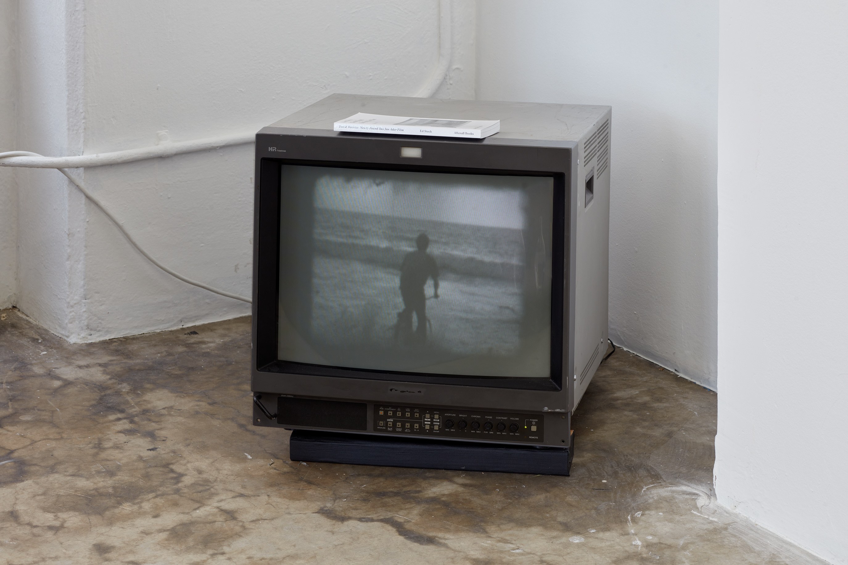 David Horvitz, being living at Joan, photo 17