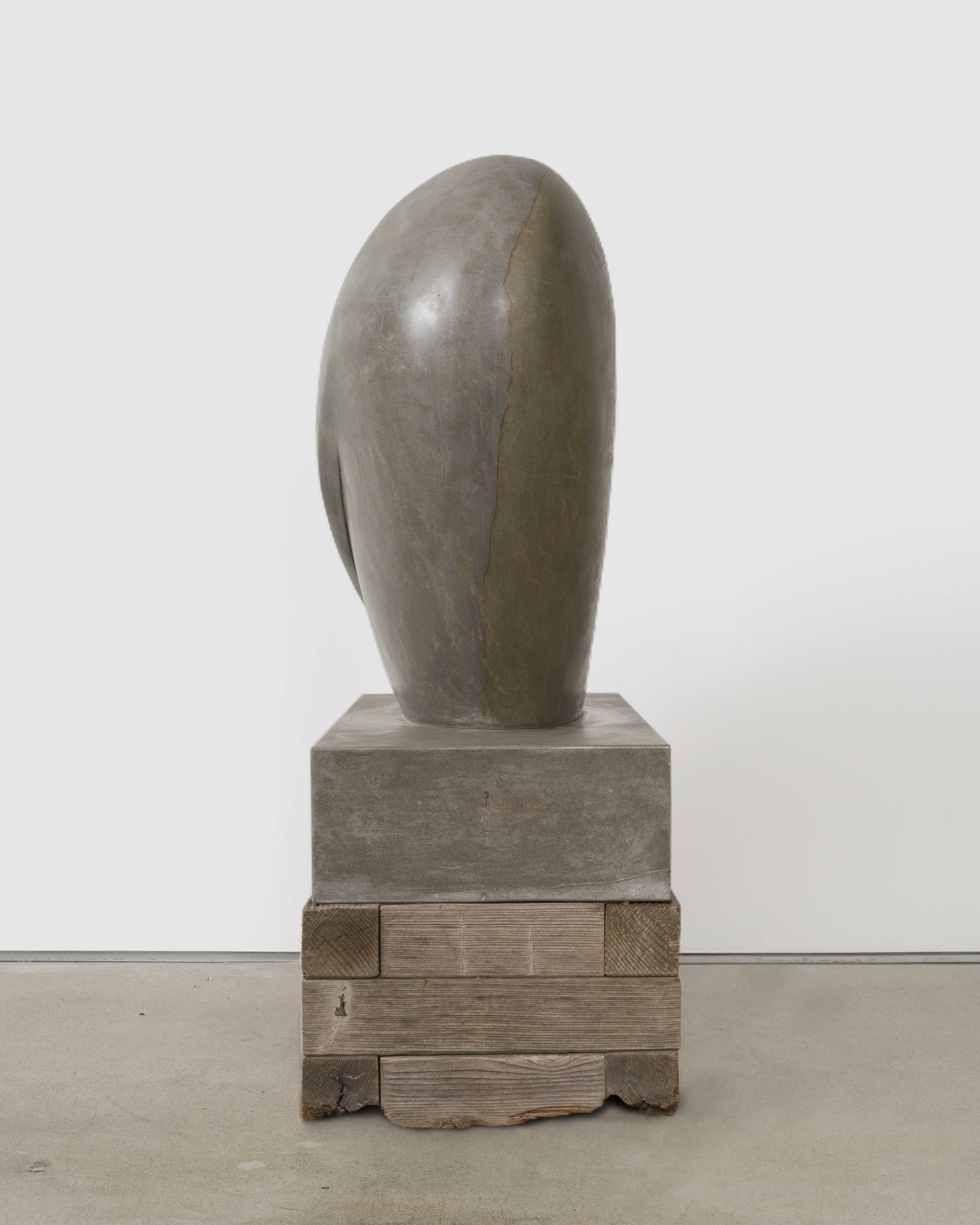 Julia Yerger, Ternary at Château Shatto, photo 47