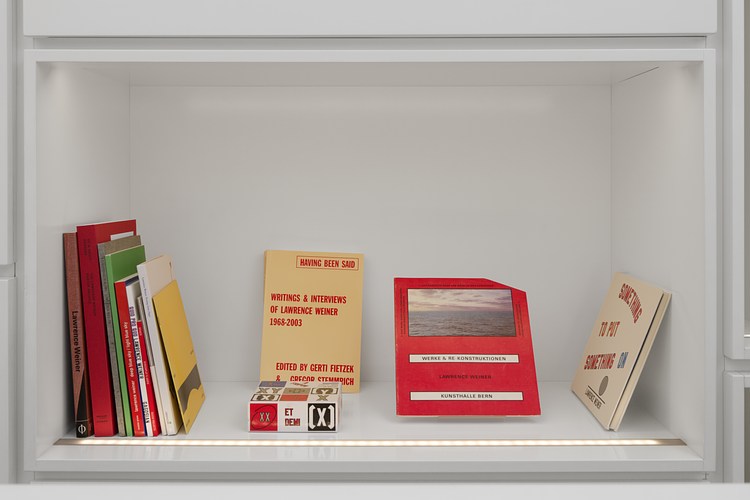 Lawrence Weiner | Contemporary Art Library