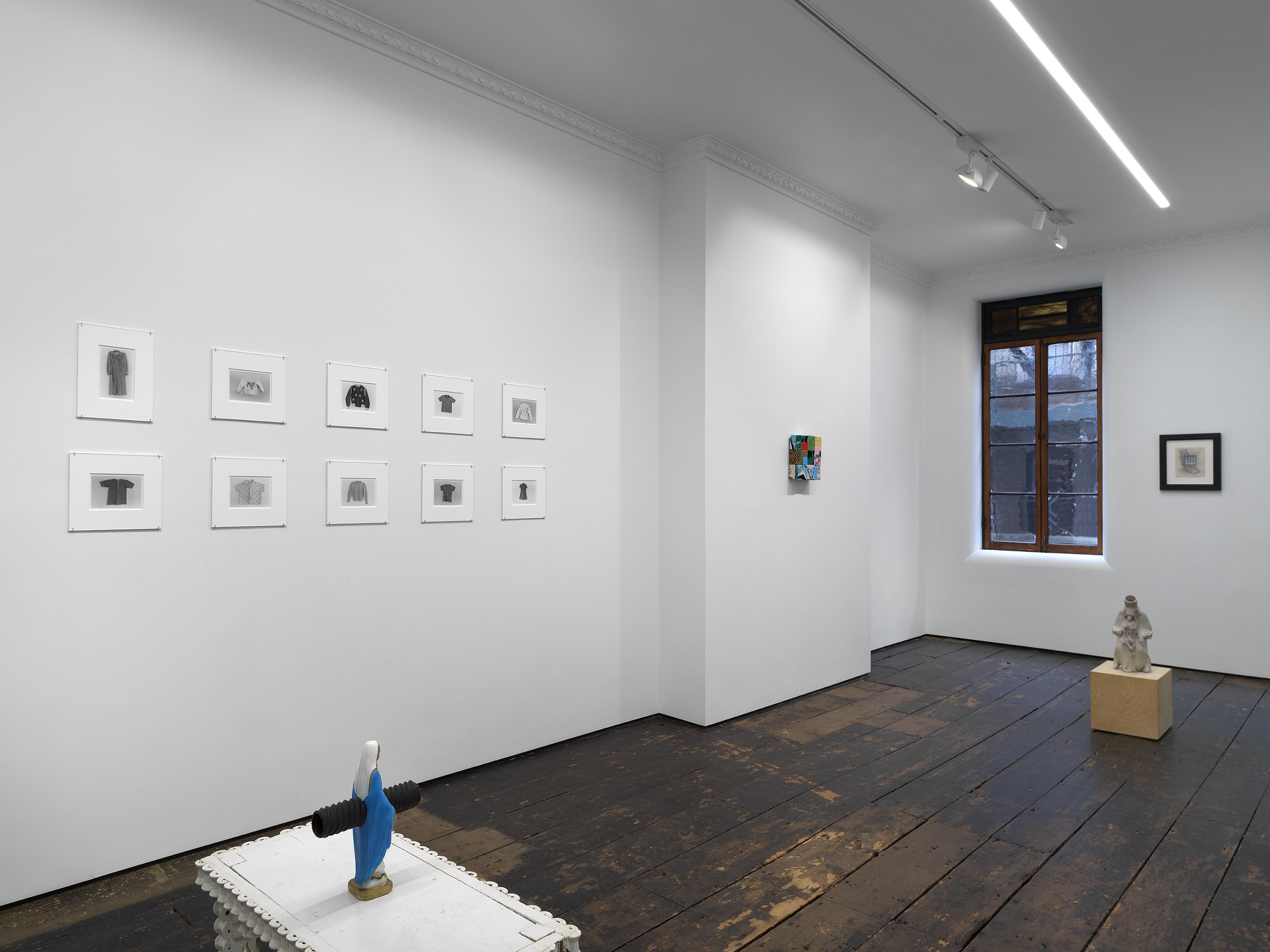 A plastic vase painted silver: part three, A plastic vase painted silver: part three at American Art Catalogues, photo 9