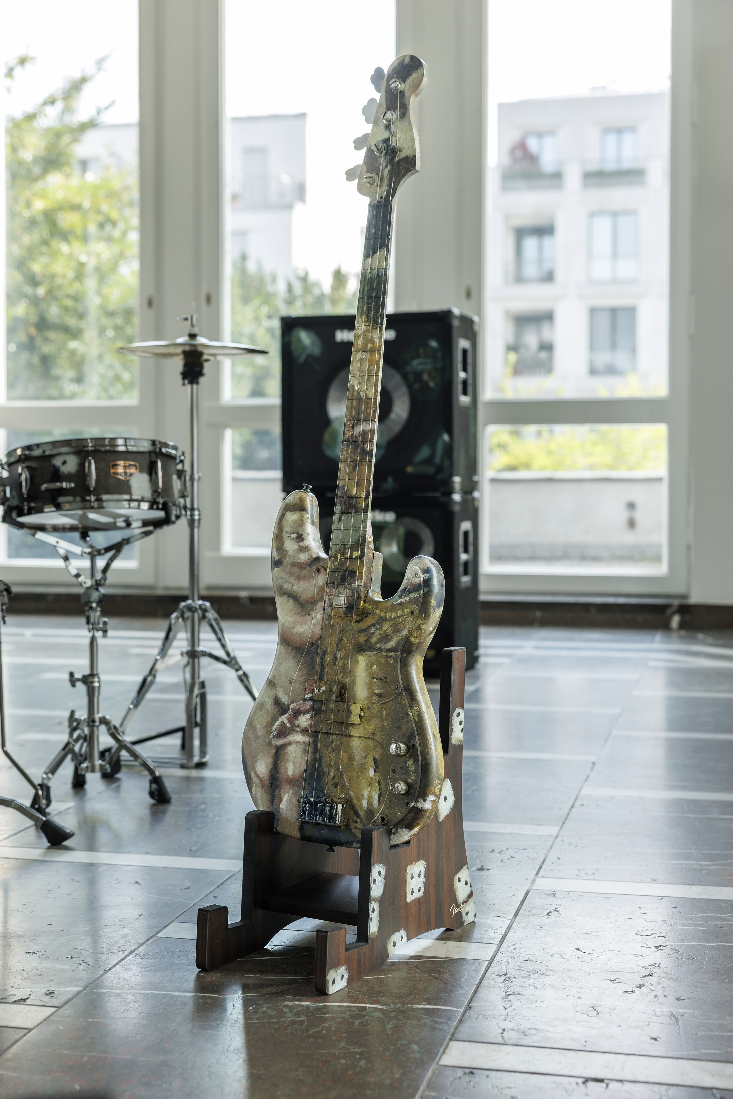 Issy Wood, Magic Bullet at Schinkel Pavillon, photo 18