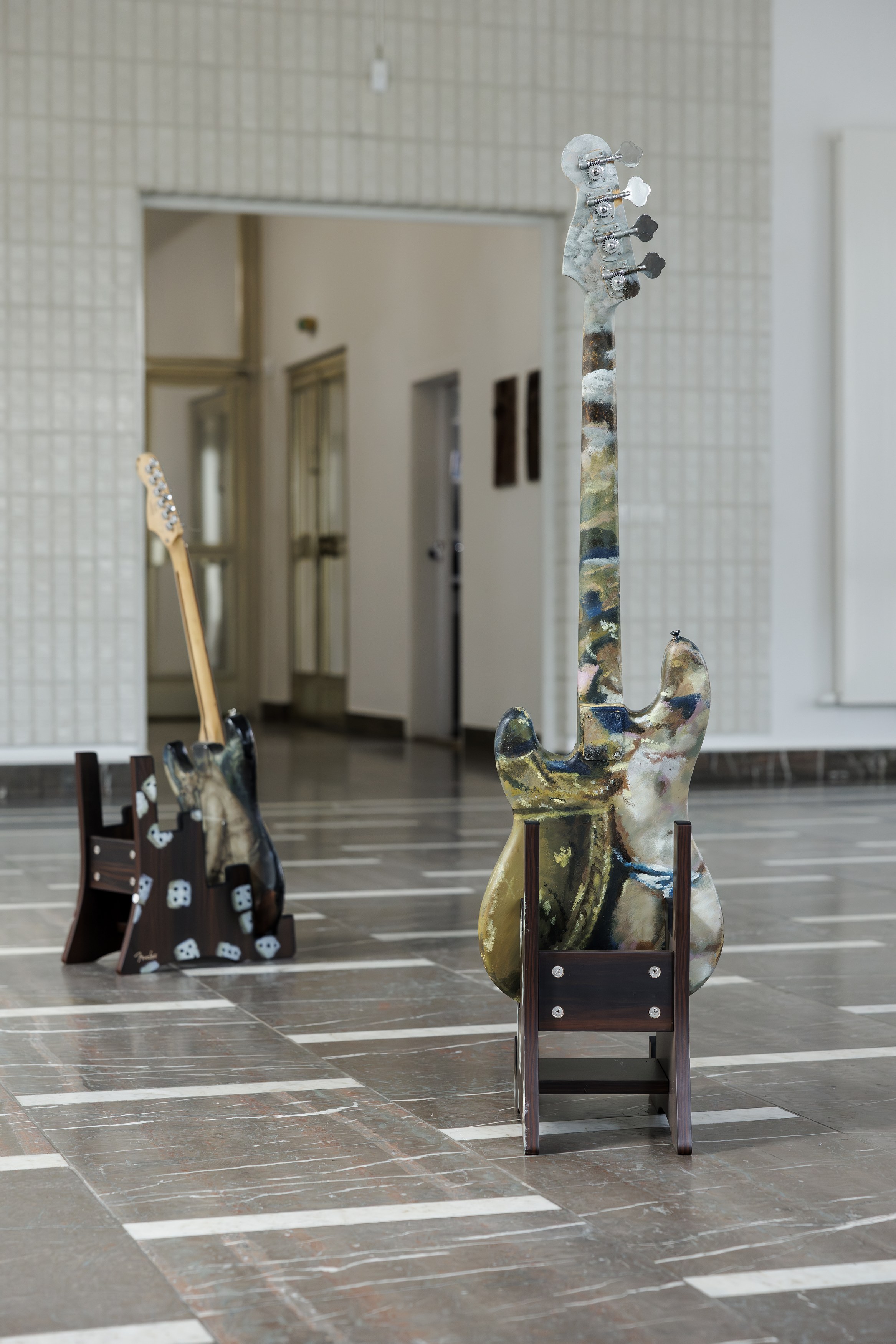 Issy Wood, Magic Bullet at Schinkel Pavillon, photo 16
