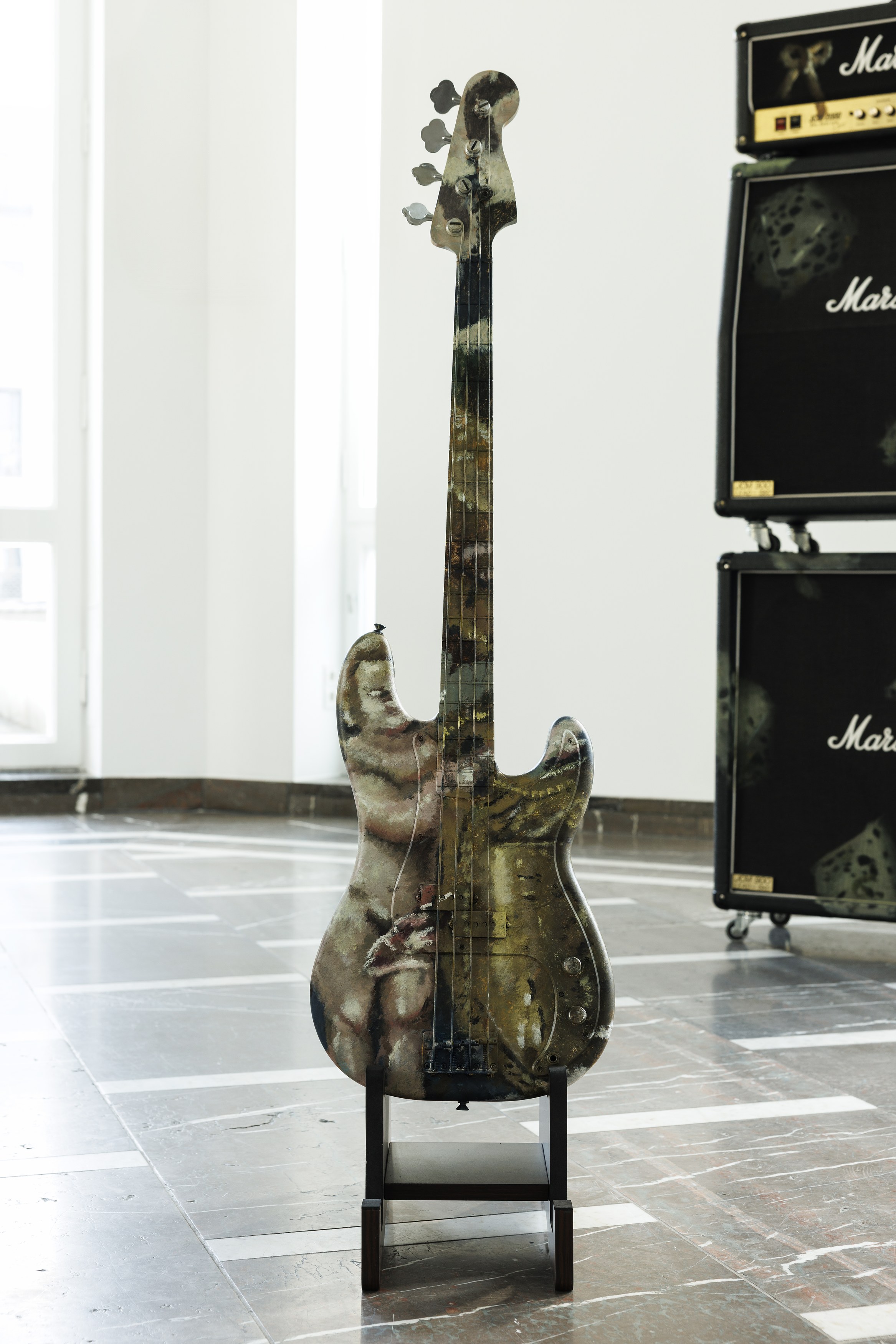 Issy Wood, Magic Bullet at Schinkel Pavillon, photo 20