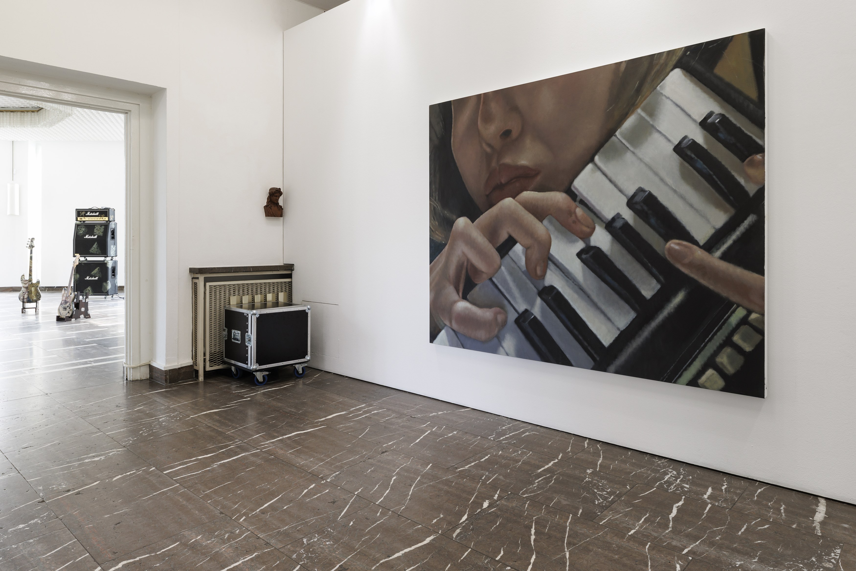 Issy Wood, Magic Bullet at Schinkel Pavillon, photo 30