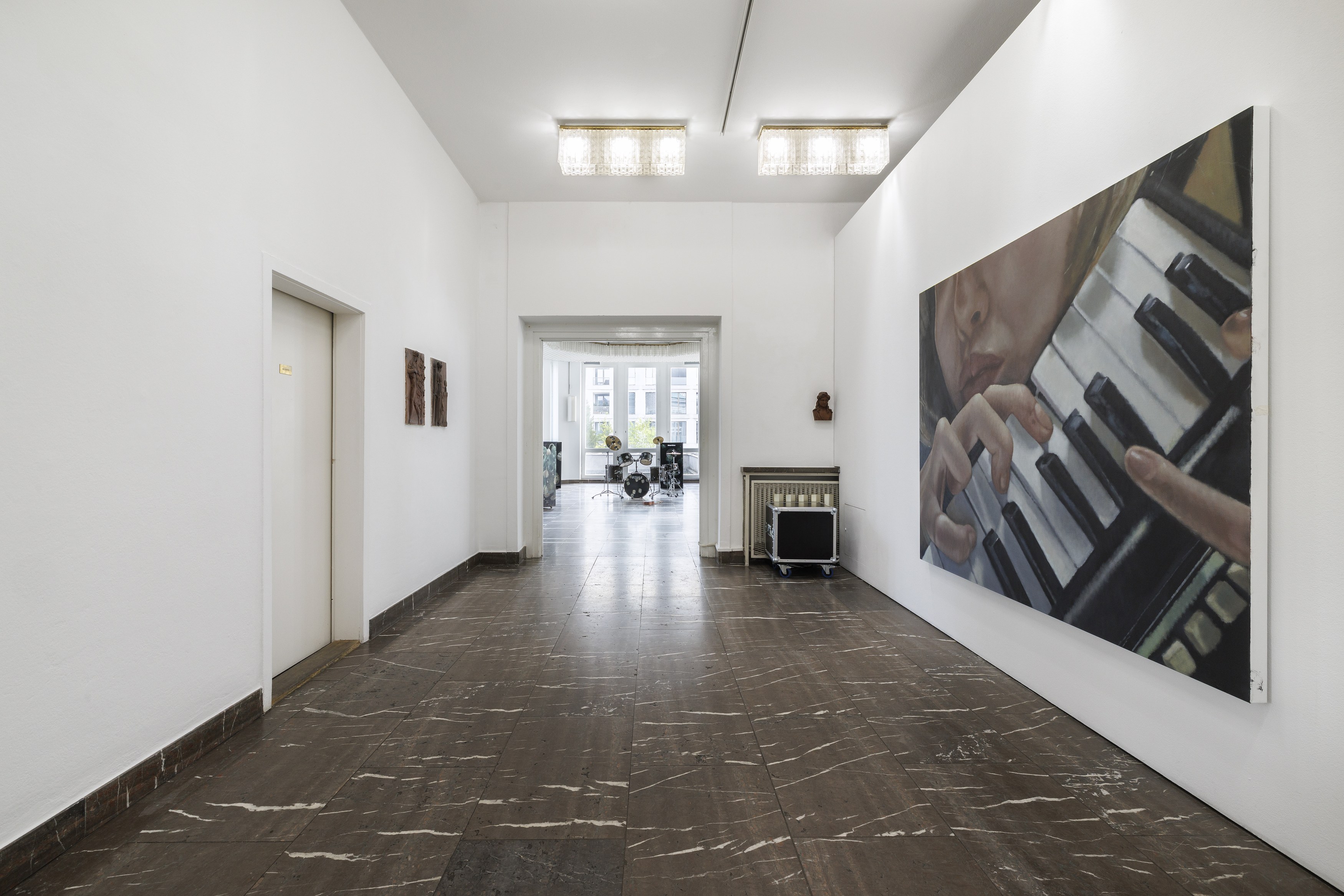 Issy Wood, Magic Bullet at Schinkel Pavillon, photo 31