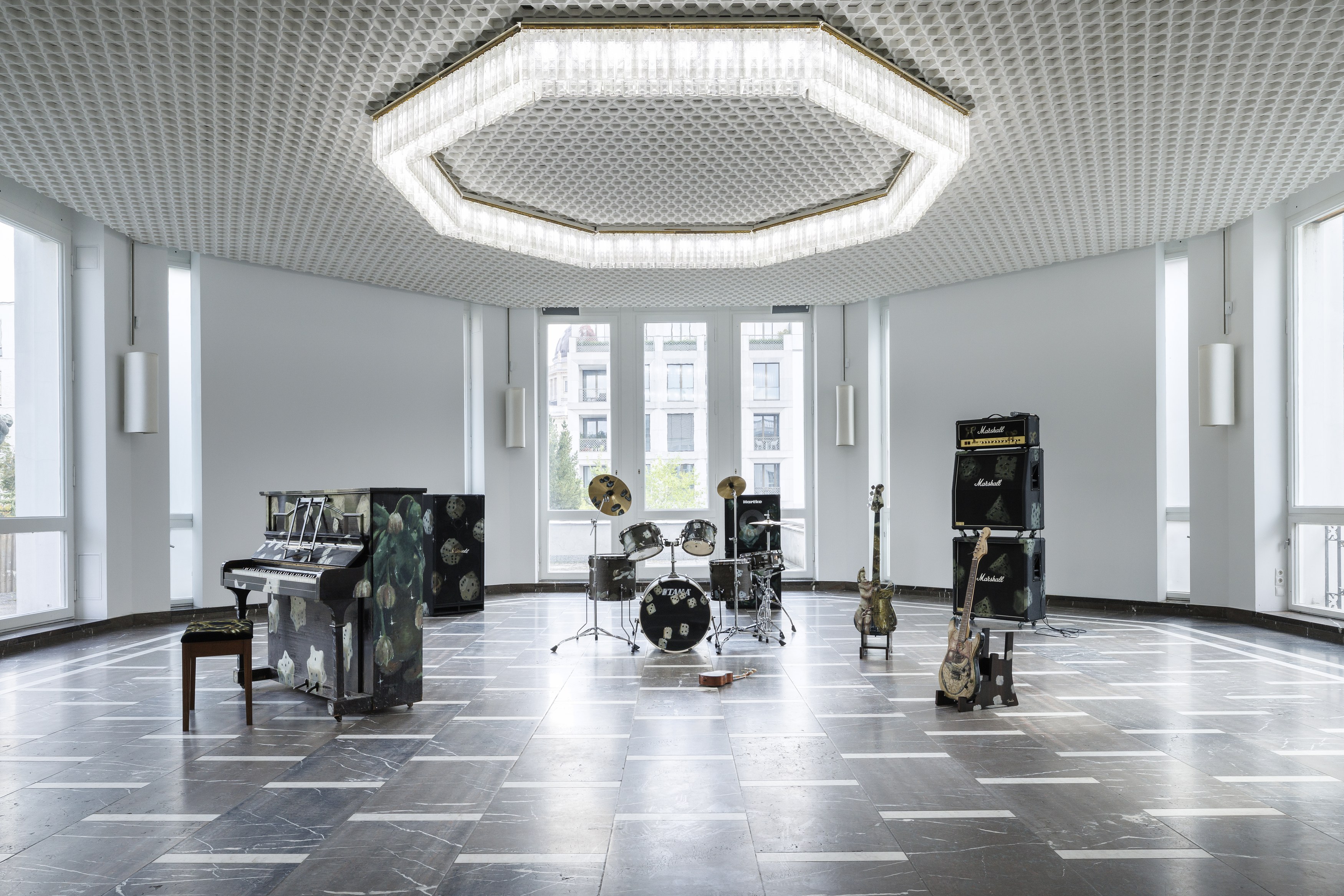 Issy Wood, Magic Bullet at Schinkel Pavillon, photo 42