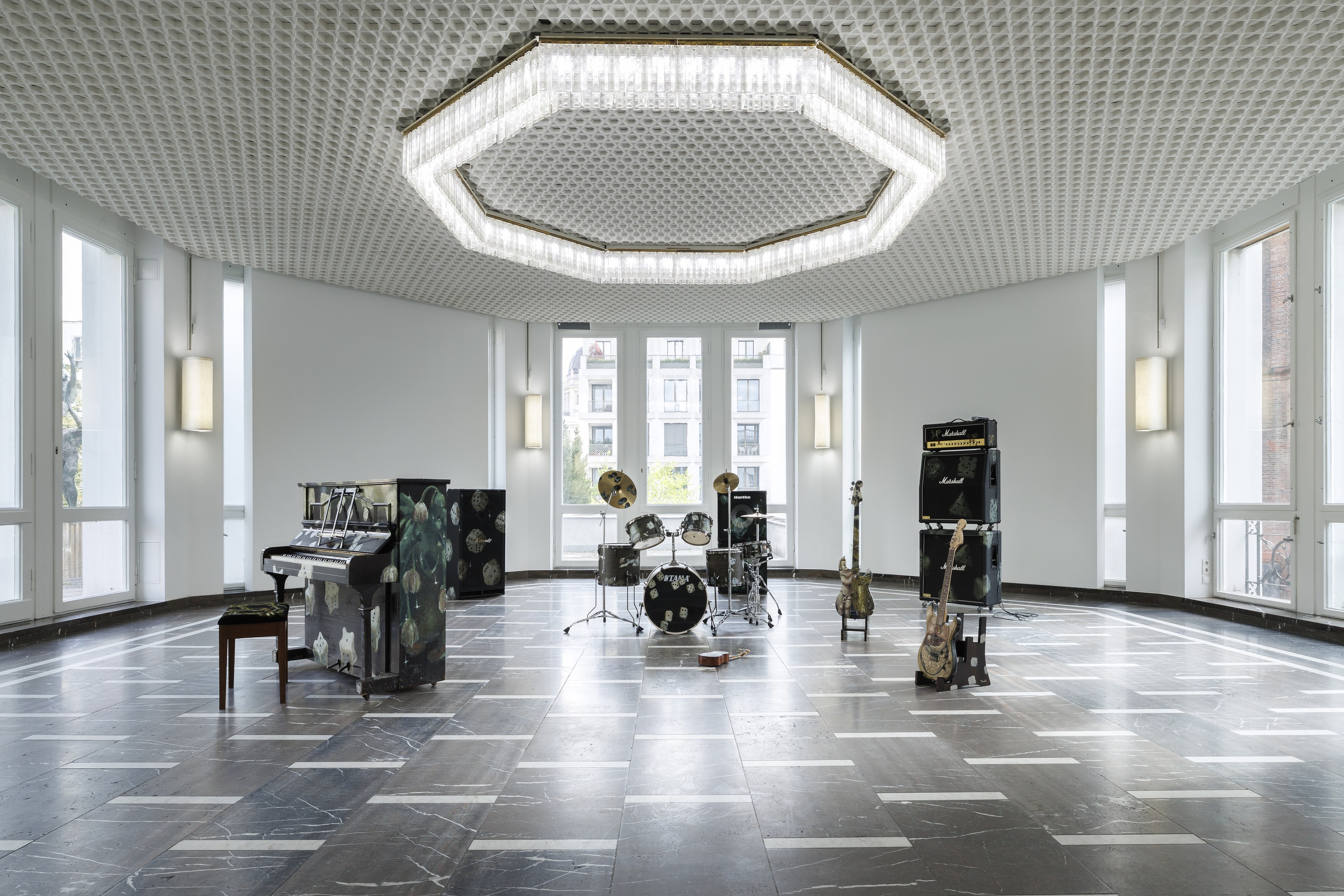 Issy Wood, Magic Bullet at Schinkel Pavillon, photo 46