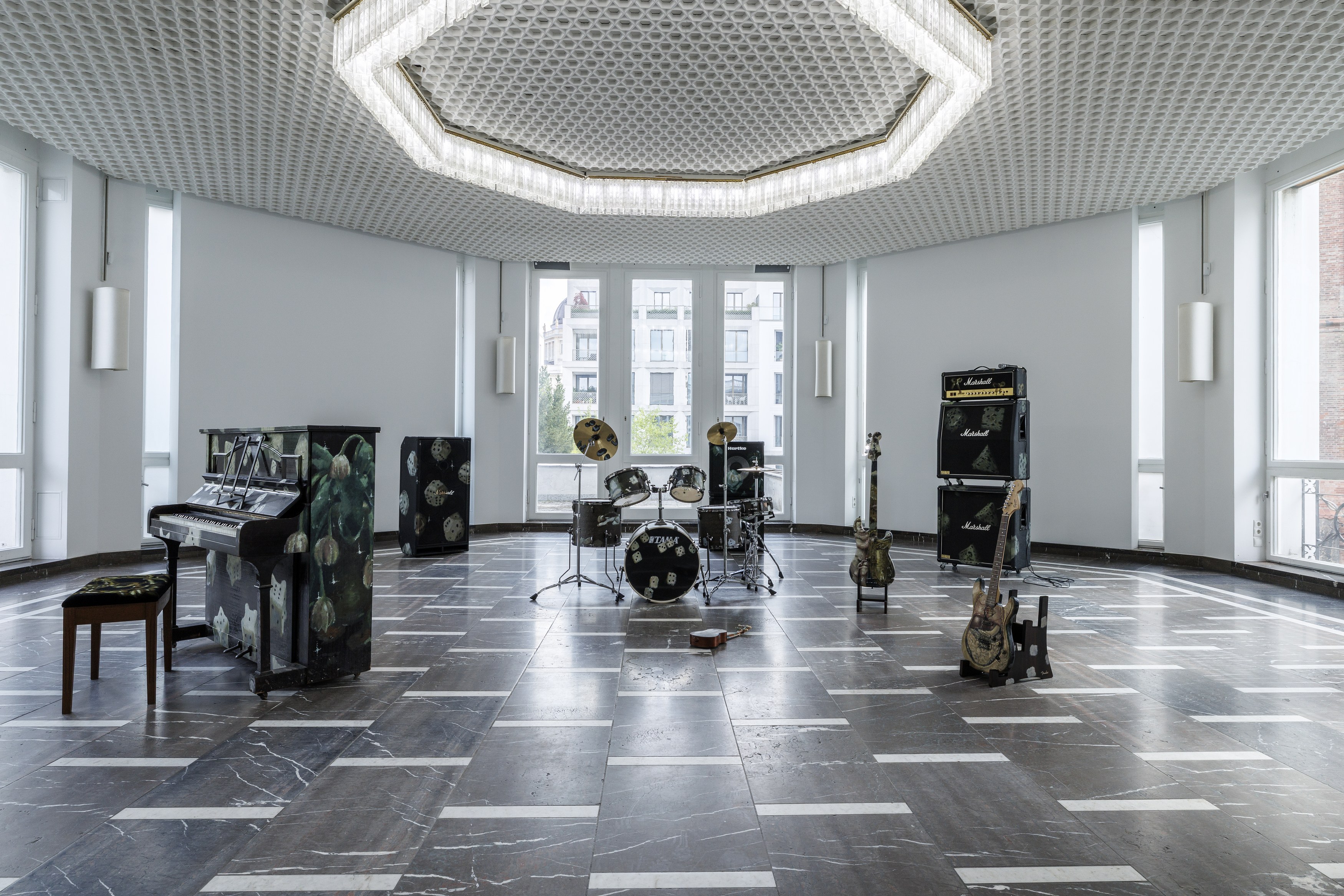 Issy Wood, Magic Bullet at Schinkel Pavillon, photo 44