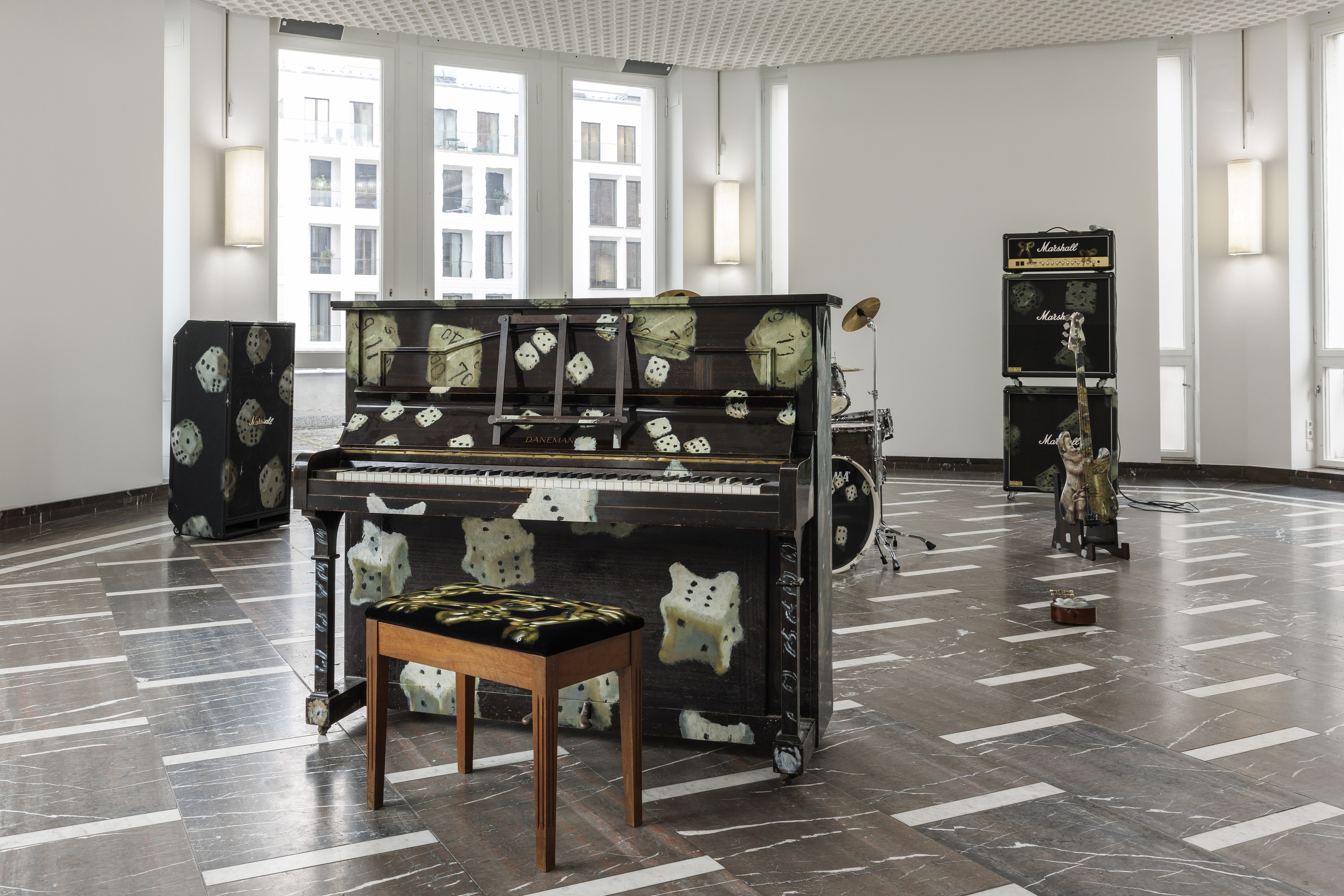 Issy Wood, Magic Bullet at Schinkel Pavillon, photo 99