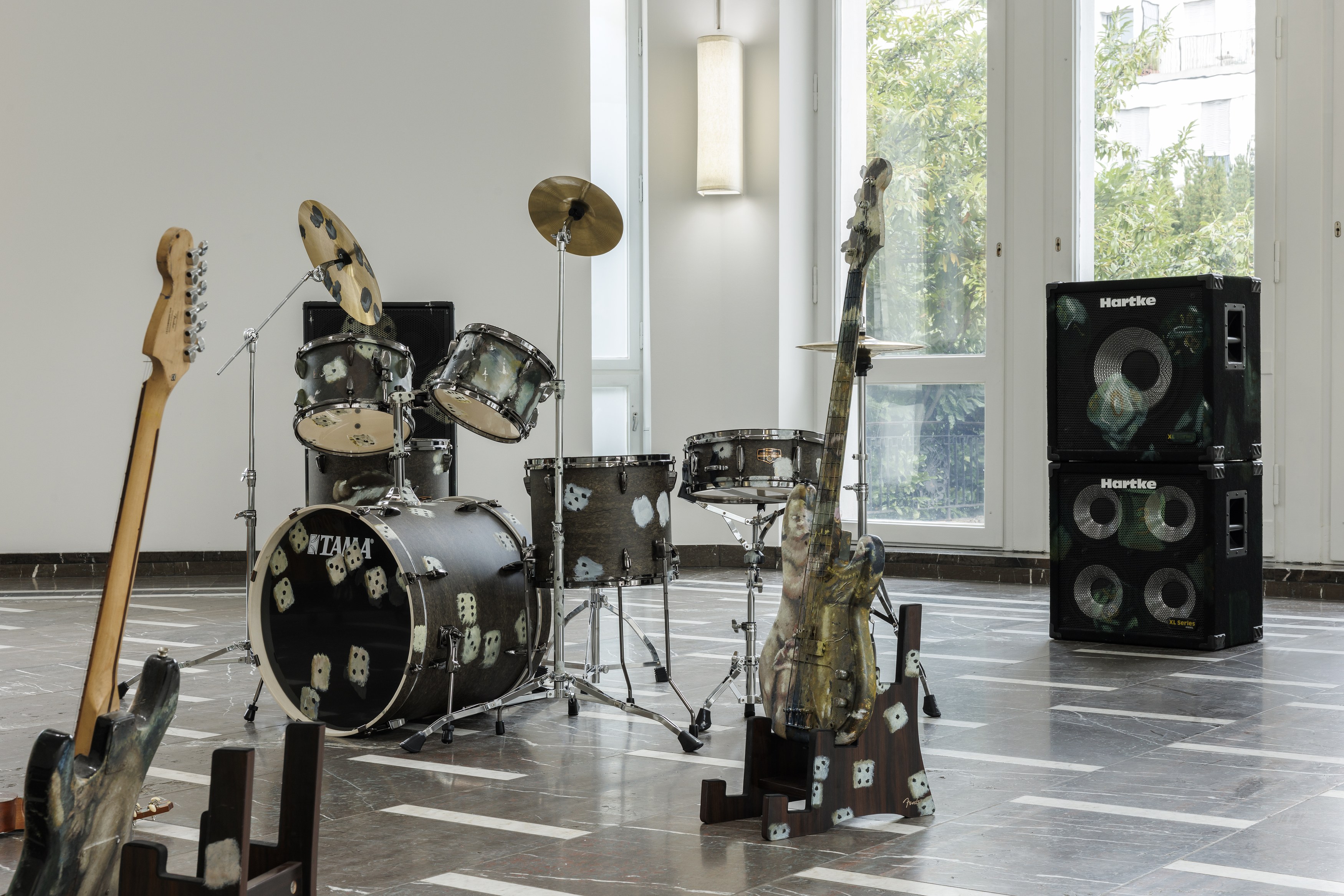 Issy Wood, Magic Bullet at Schinkel Pavillon, photo 106