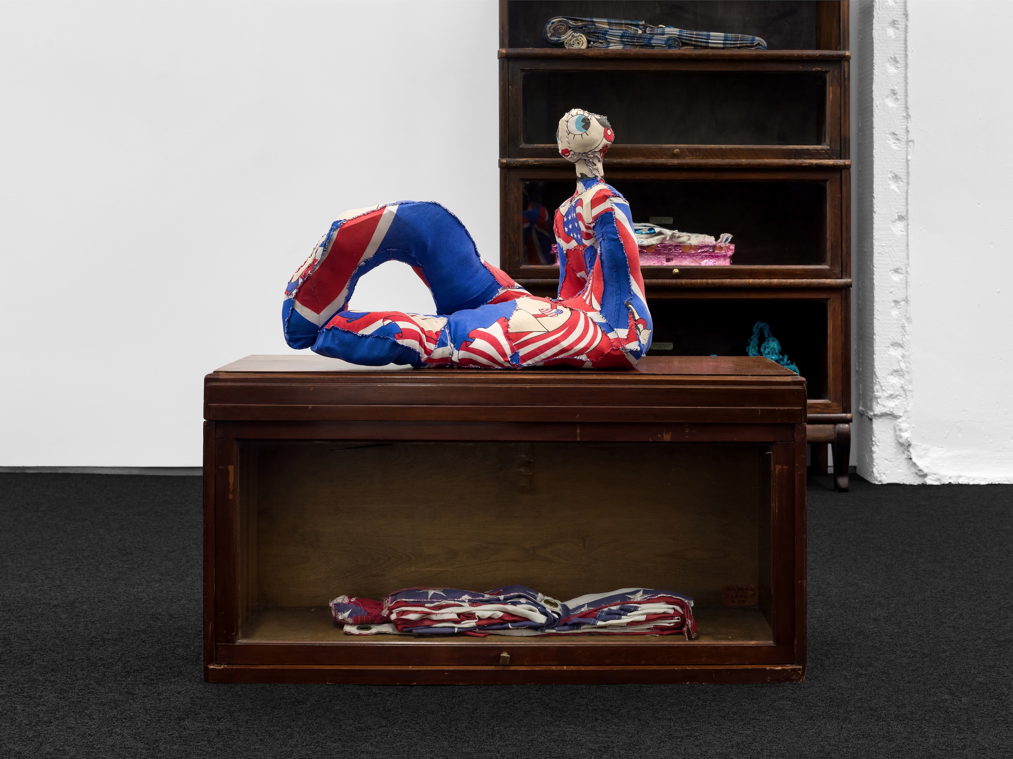 Elizabeth Englander, The Elizabethan Lumber Room at A. Squire, photo 5