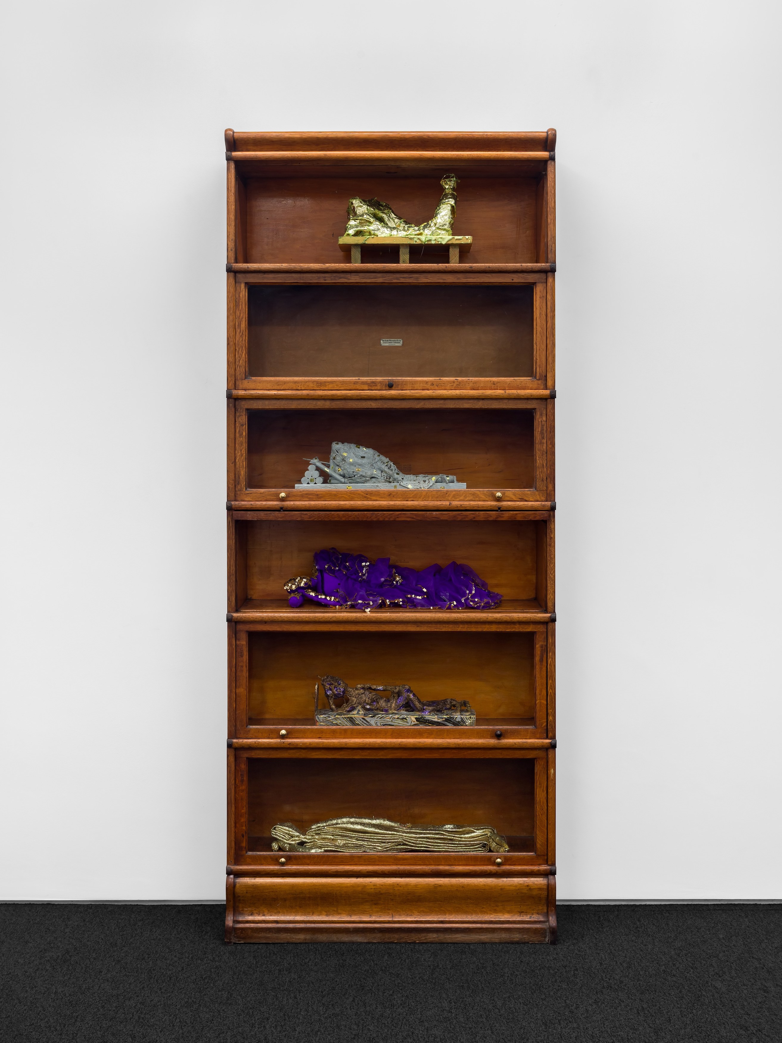 Elizabeth Englander, The Elizabethan Lumber Room at A. Squire, photo 7
