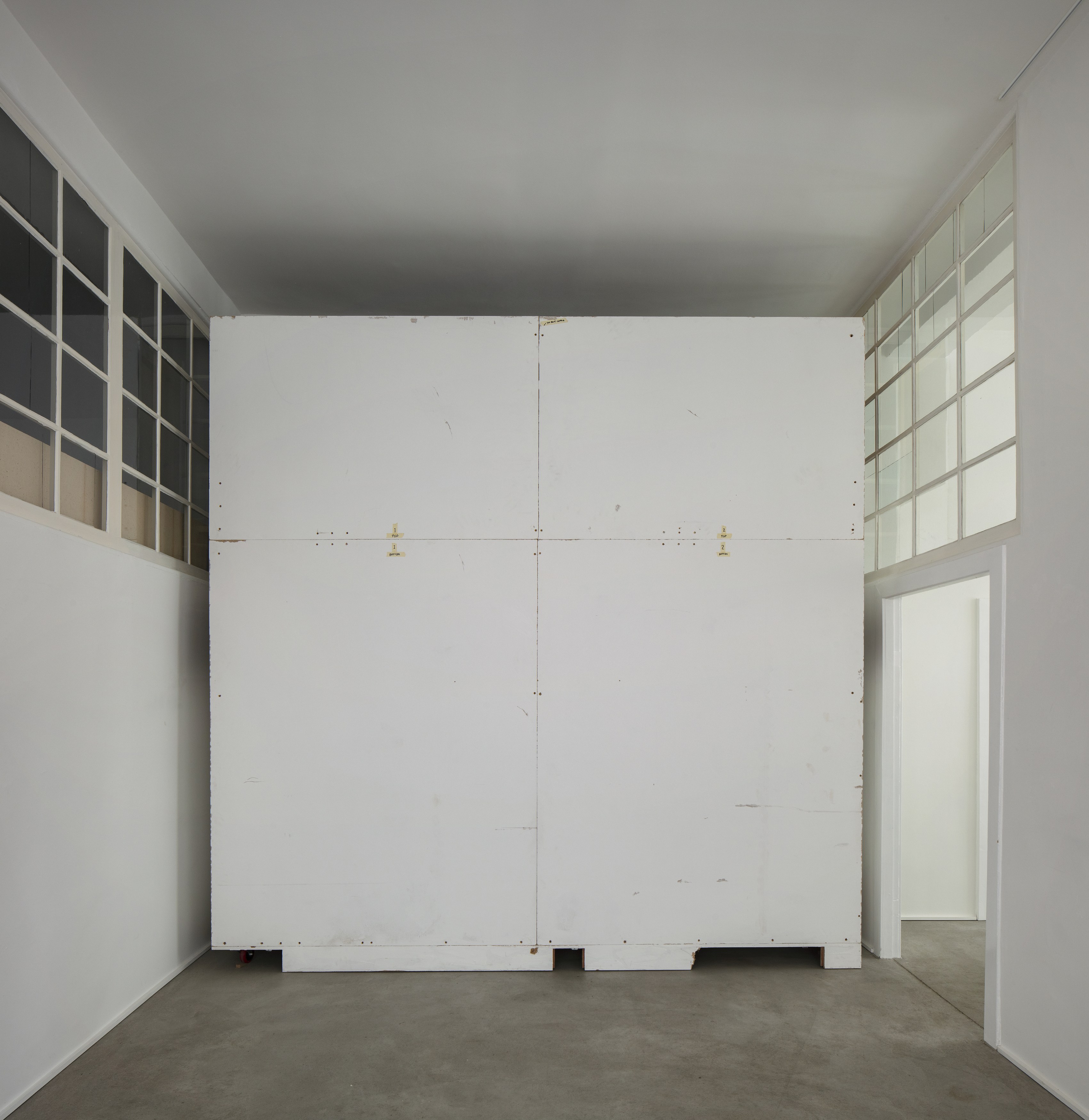 Christopher Williams, Blocking Templates at Sammlung Haubrok and Paris Bar, Berlin, photo 3