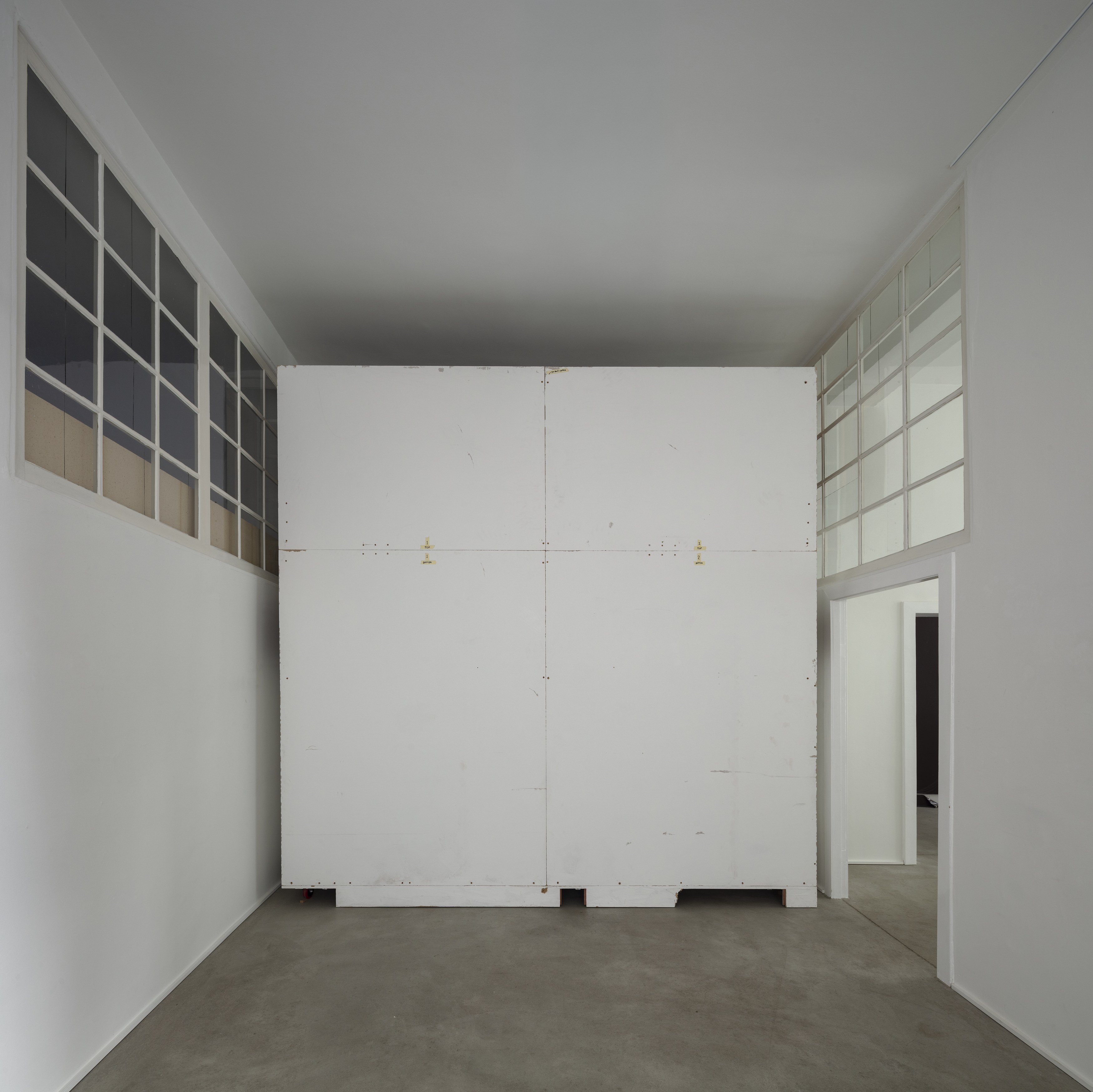 Christopher Williams, Blocking Templates at Sammlung Haubrok and Paris Bar, Berlin, photo 4