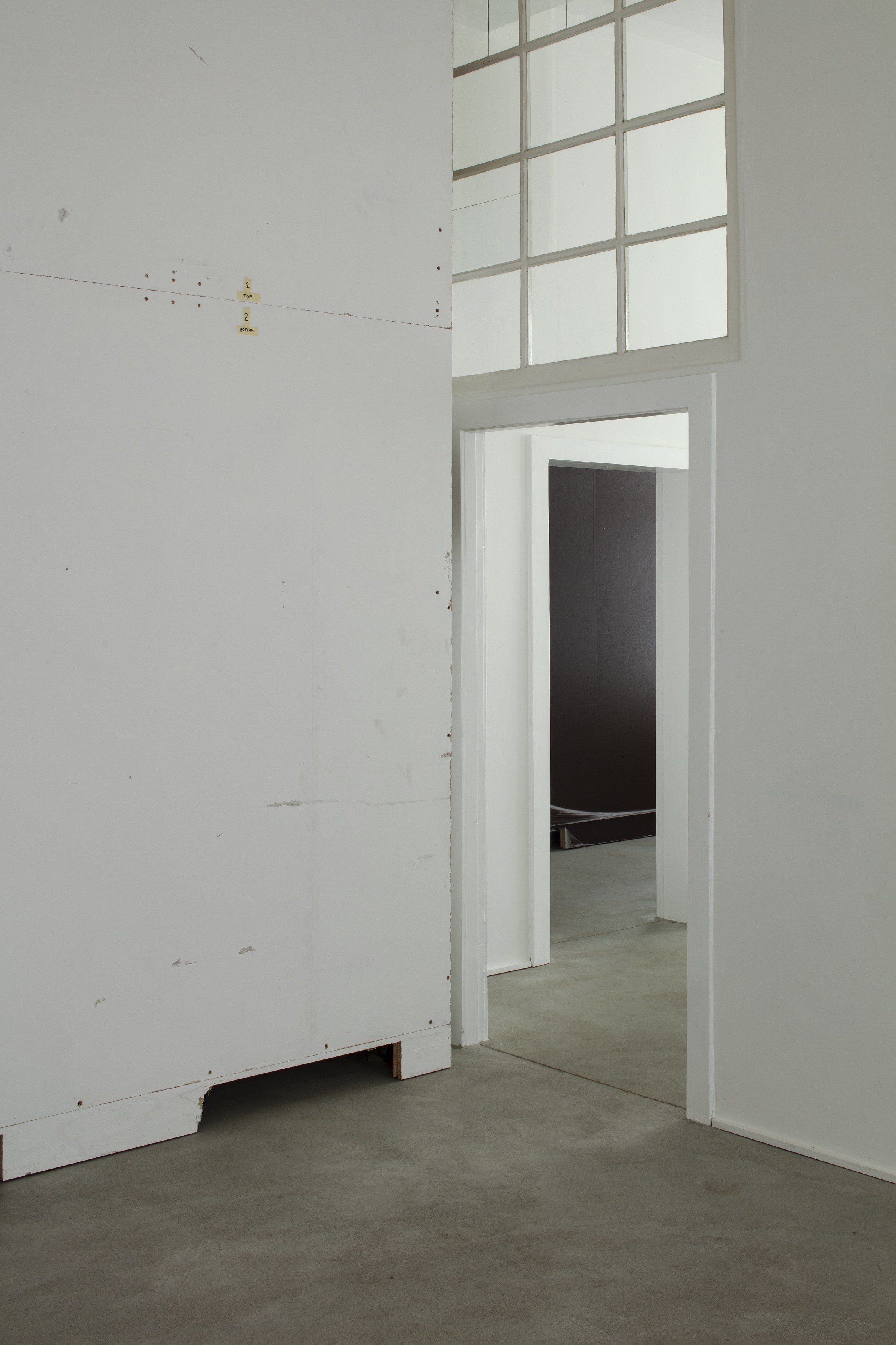 Christopher Williams, Blocking Templates at Sammlung Haubrok and Paris Bar, Berlin, photo 6