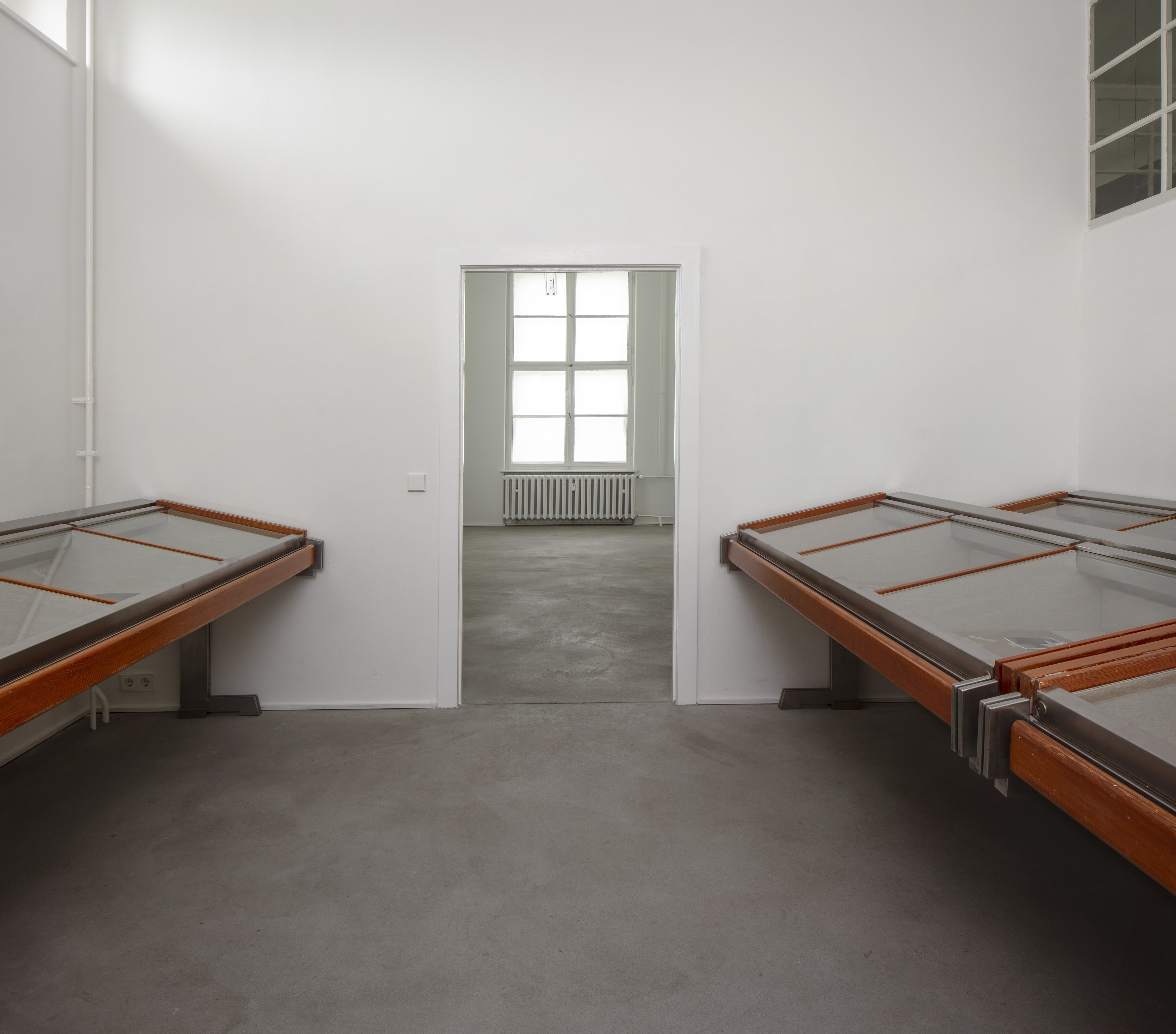 Christopher Williams, Blocking Templates at Sammlung Haubrok and Paris Bar, Berlin, photo 52