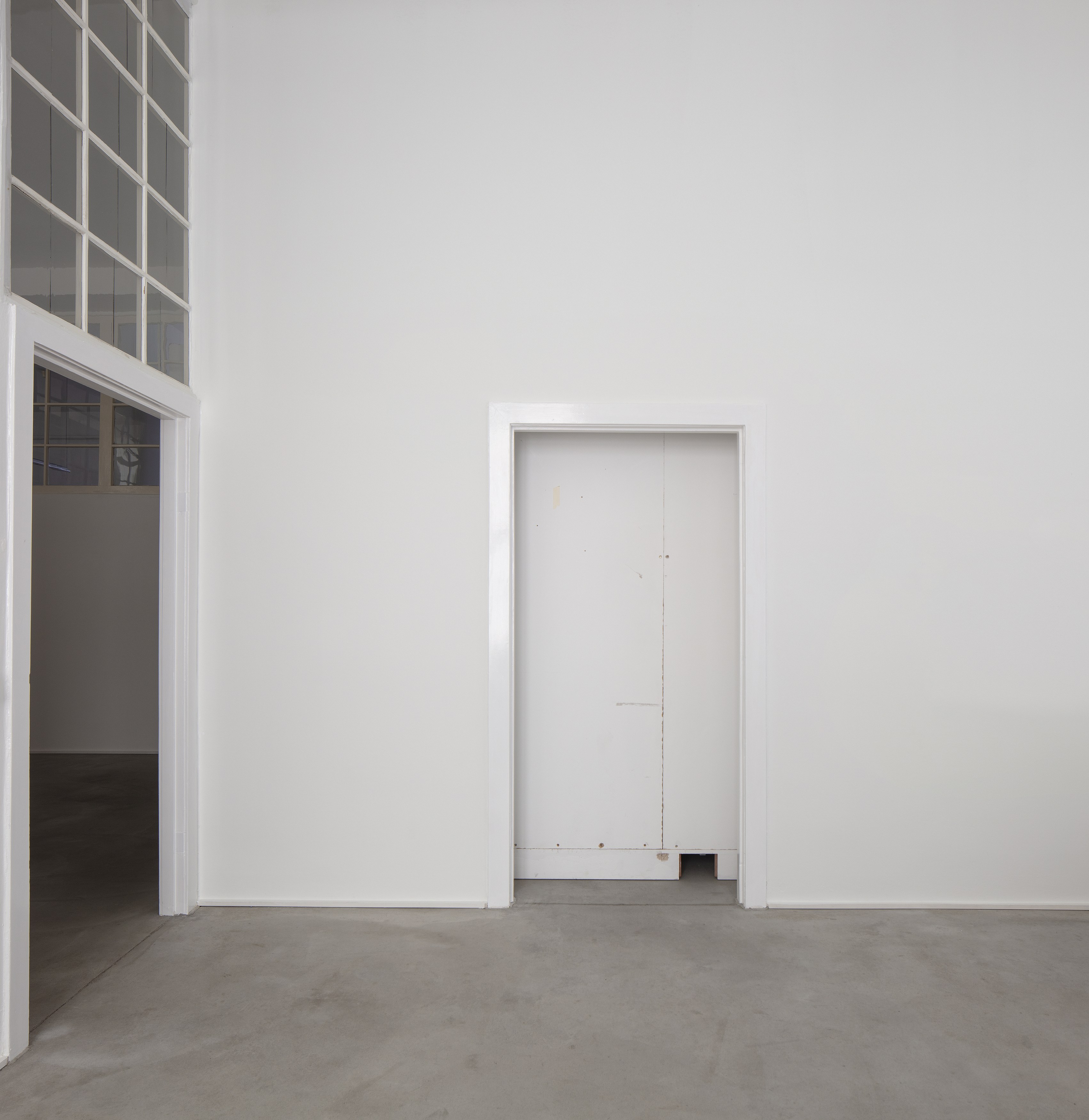 Christopher Williams, Blocking Templates at Sammlung Haubrok and Paris Bar, Berlin, photo 17