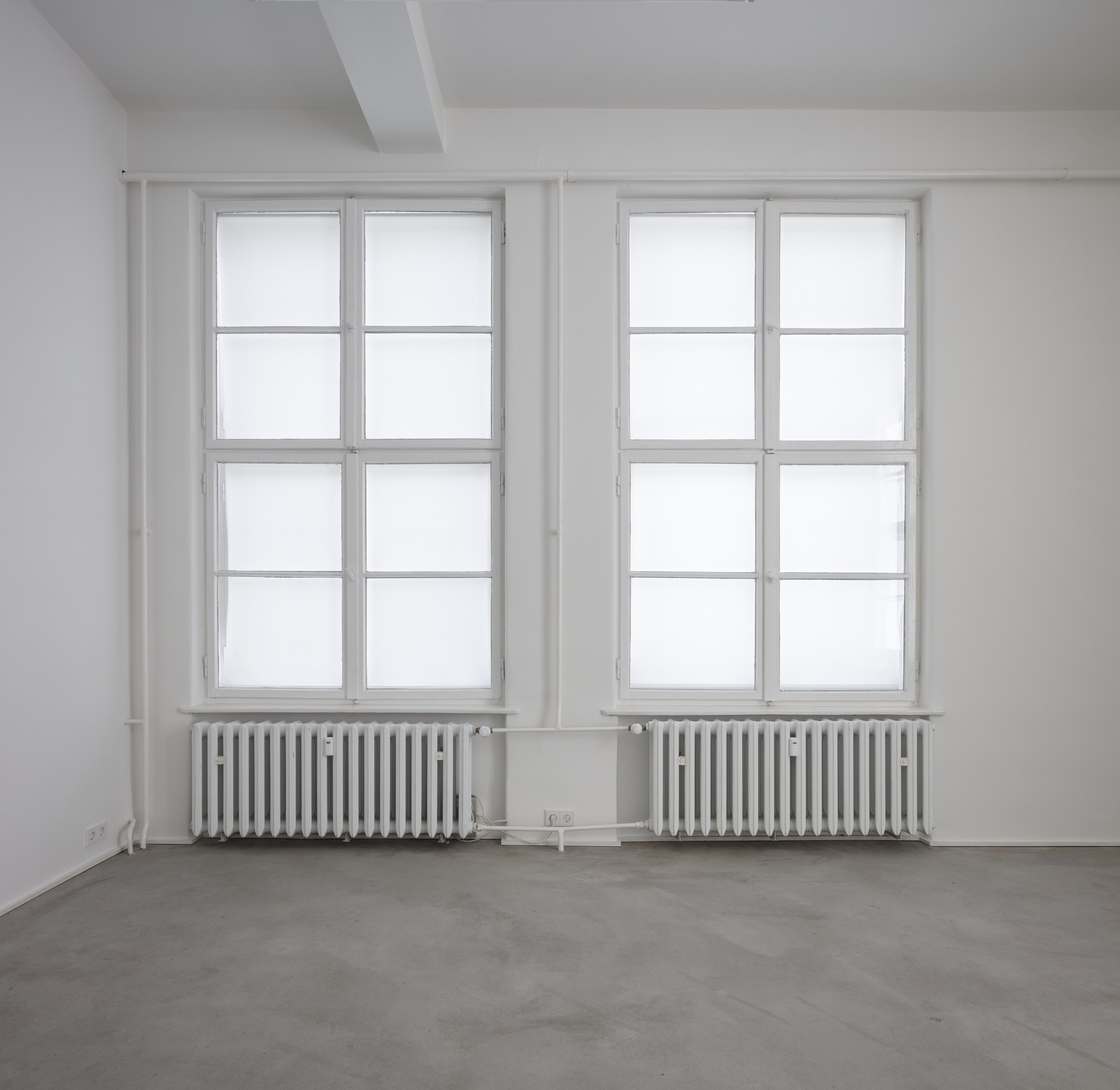 Christopher Williams, Blocking Templates at Sammlung Haubrok and Paris Bar, Berlin, photo 21