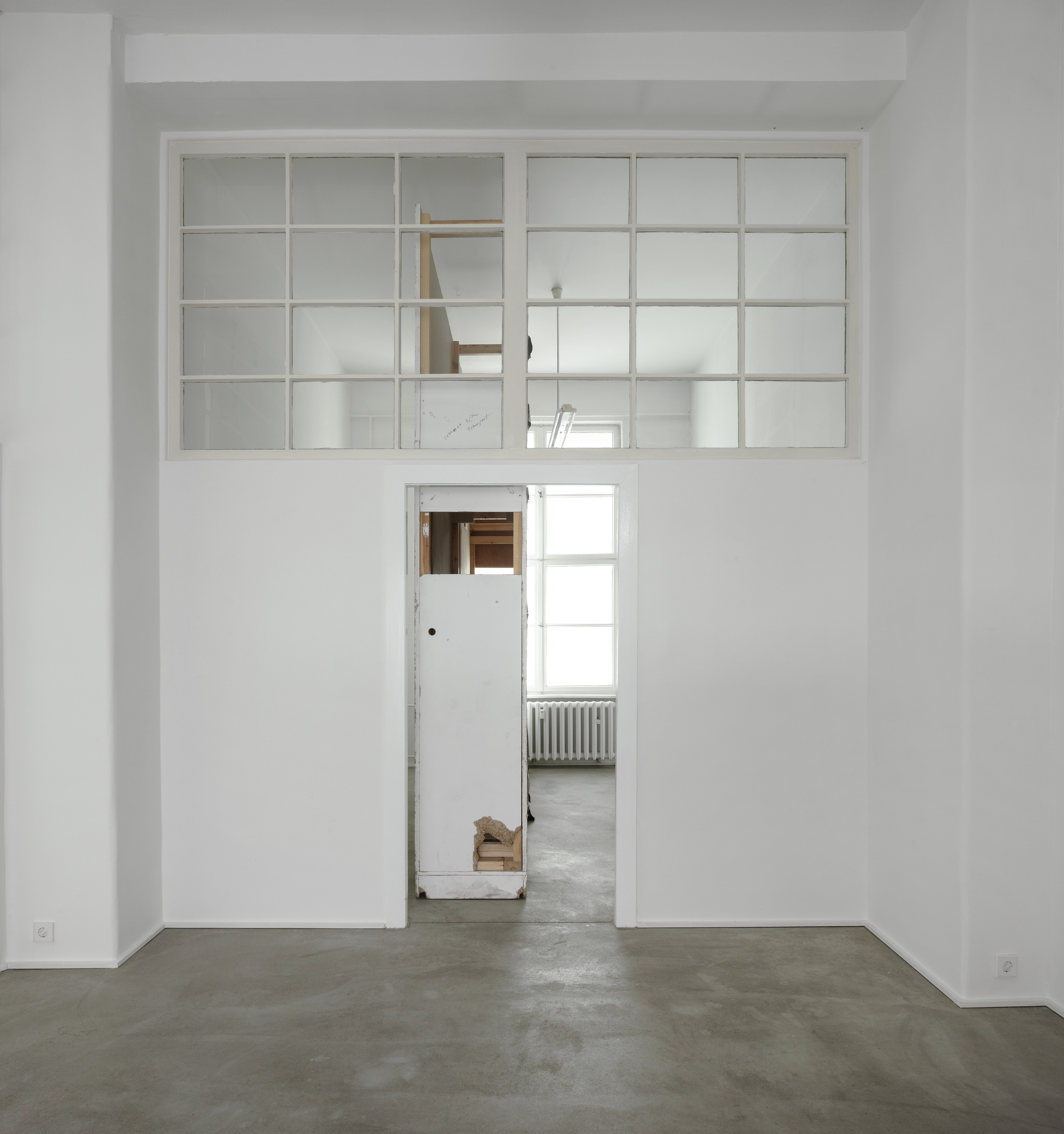 Christopher Williams, Blocking Templates at Sammlung Haubrok and Paris Bar, Berlin, photo 25
