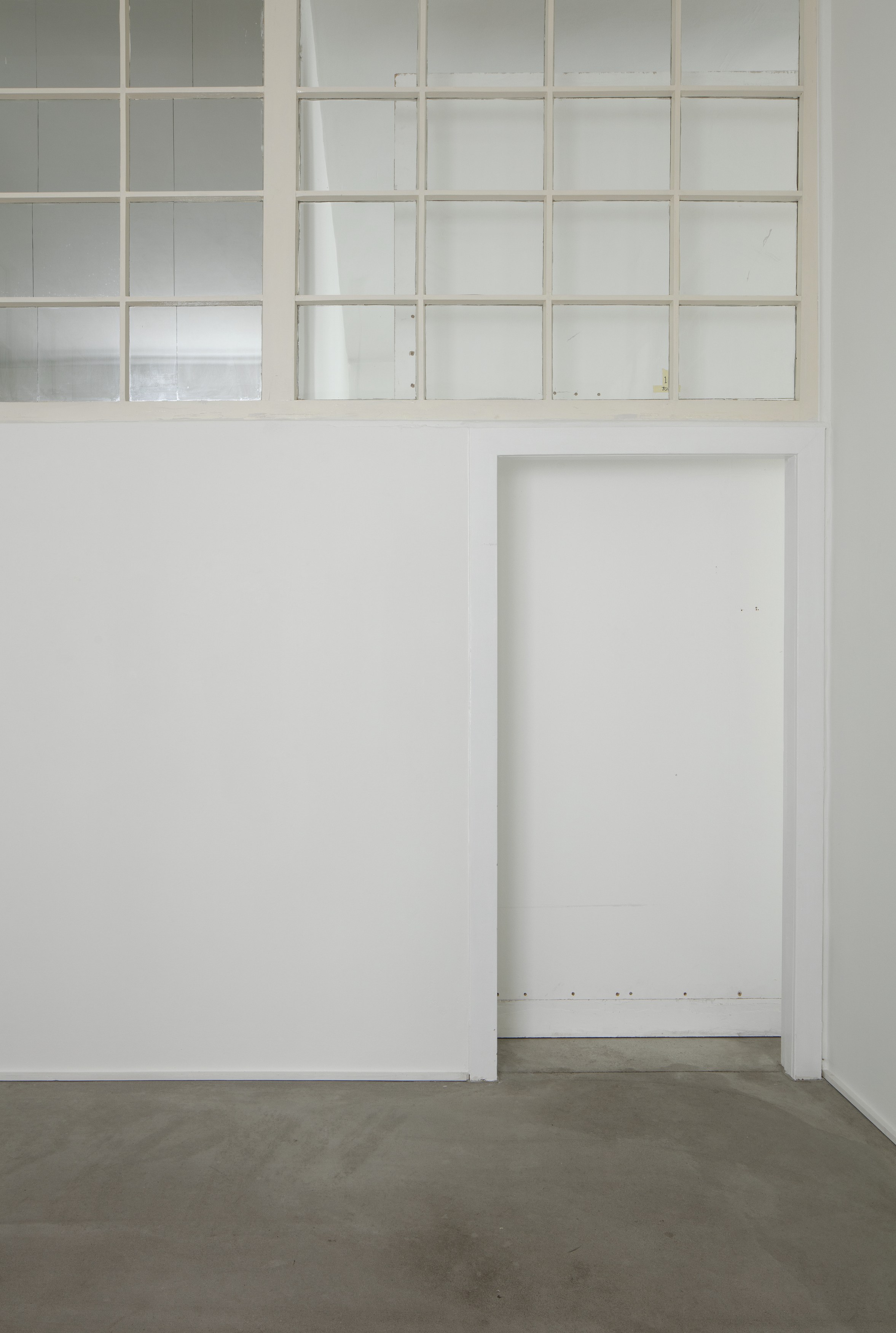 Christopher Williams, Blocking Templates at Sammlung Haubrok and Paris Bar, Berlin, photo 28