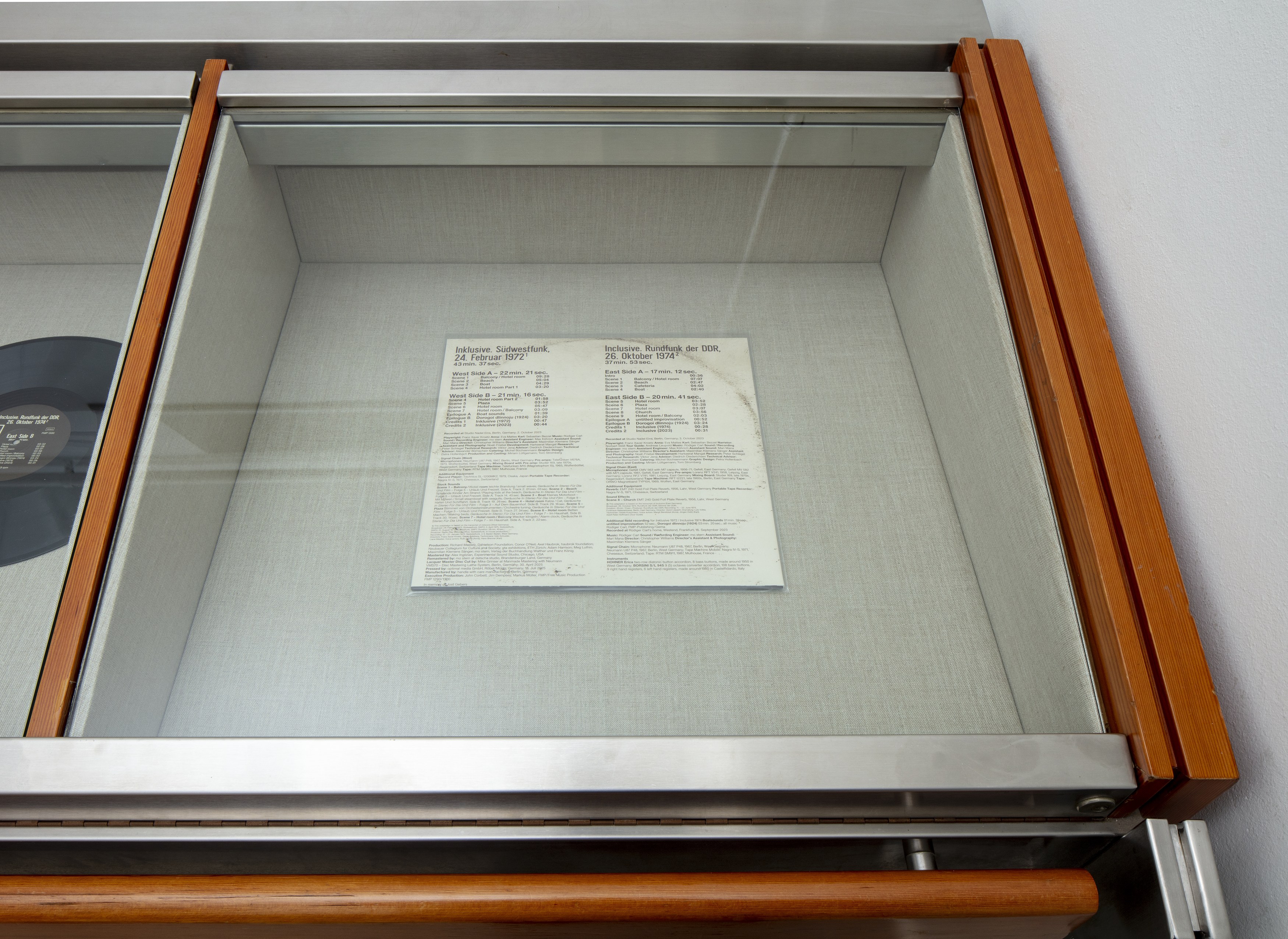 Christopher Williams, Blocking Templates at Sammlung Haubrok and Paris Bar, Berlin, photo 55