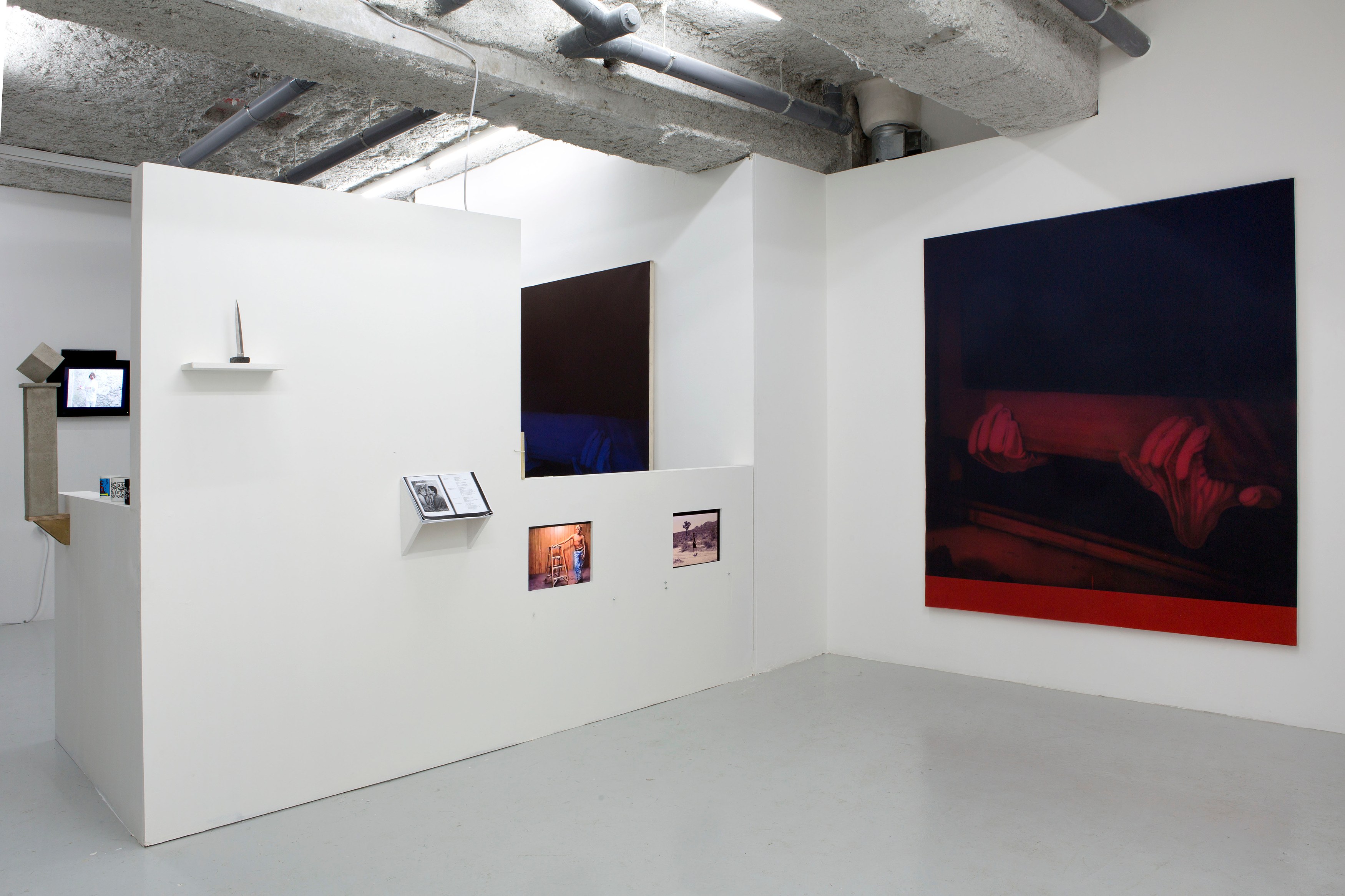 Always Yours. Des Objects Manqués. Des Monuments., Always Yours. Des Objects Manqués. Des Monuments. at Galerie Balice Hertling, photo 3