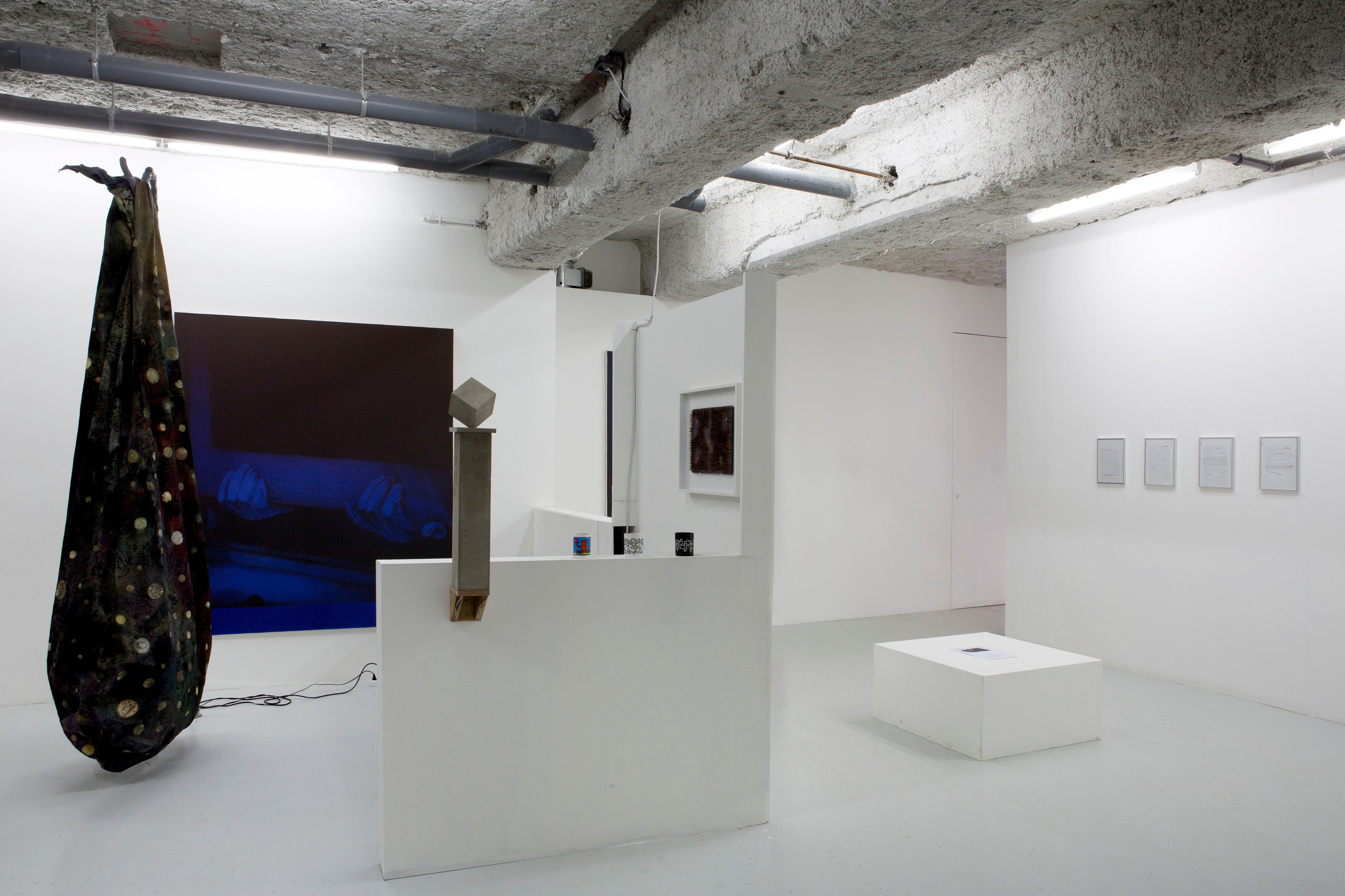 Always Yours. Des Objects Manqués. Des Monuments., Always Yours. Des Objects Manqués. Des Monuments. at Galerie Balice Hertling, photo 4