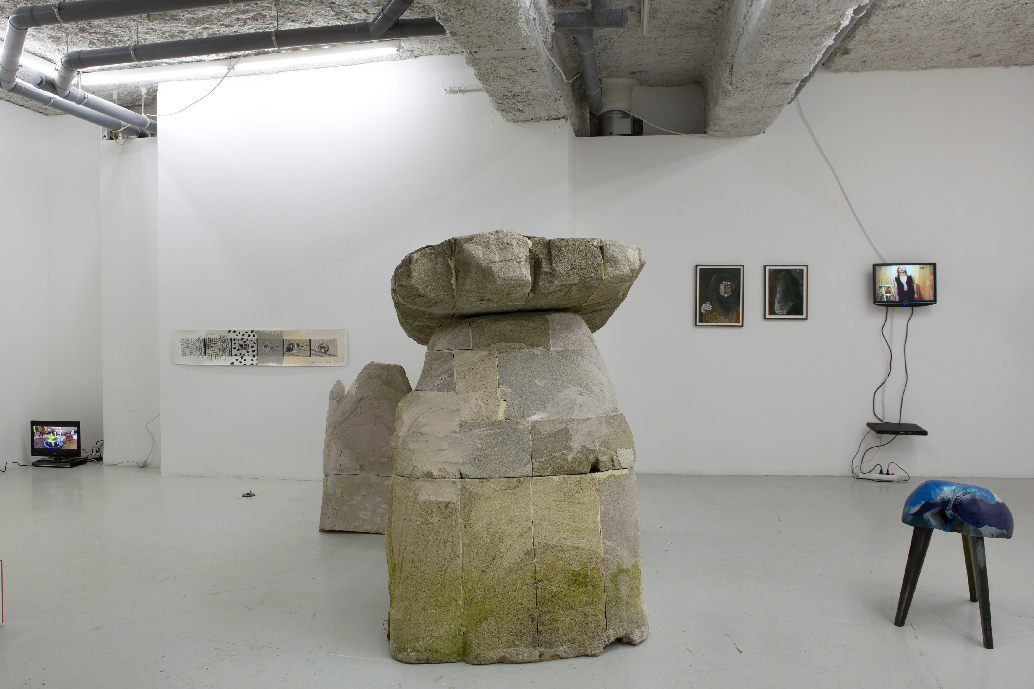 Always Yours. Des Objects Manqués. Des Monuments., Always Yours. Des Objects Manqués. Des Monuments. at Galerie Balice Hertling, photo 11