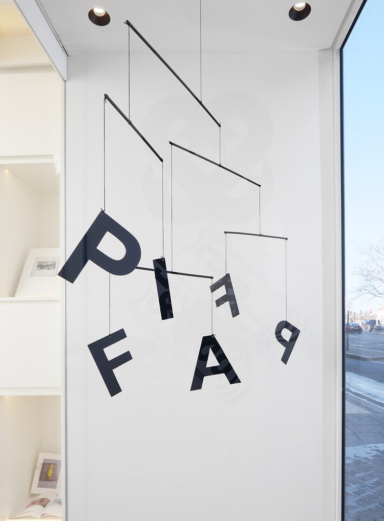 Claude Closky | Contemporary Art Library