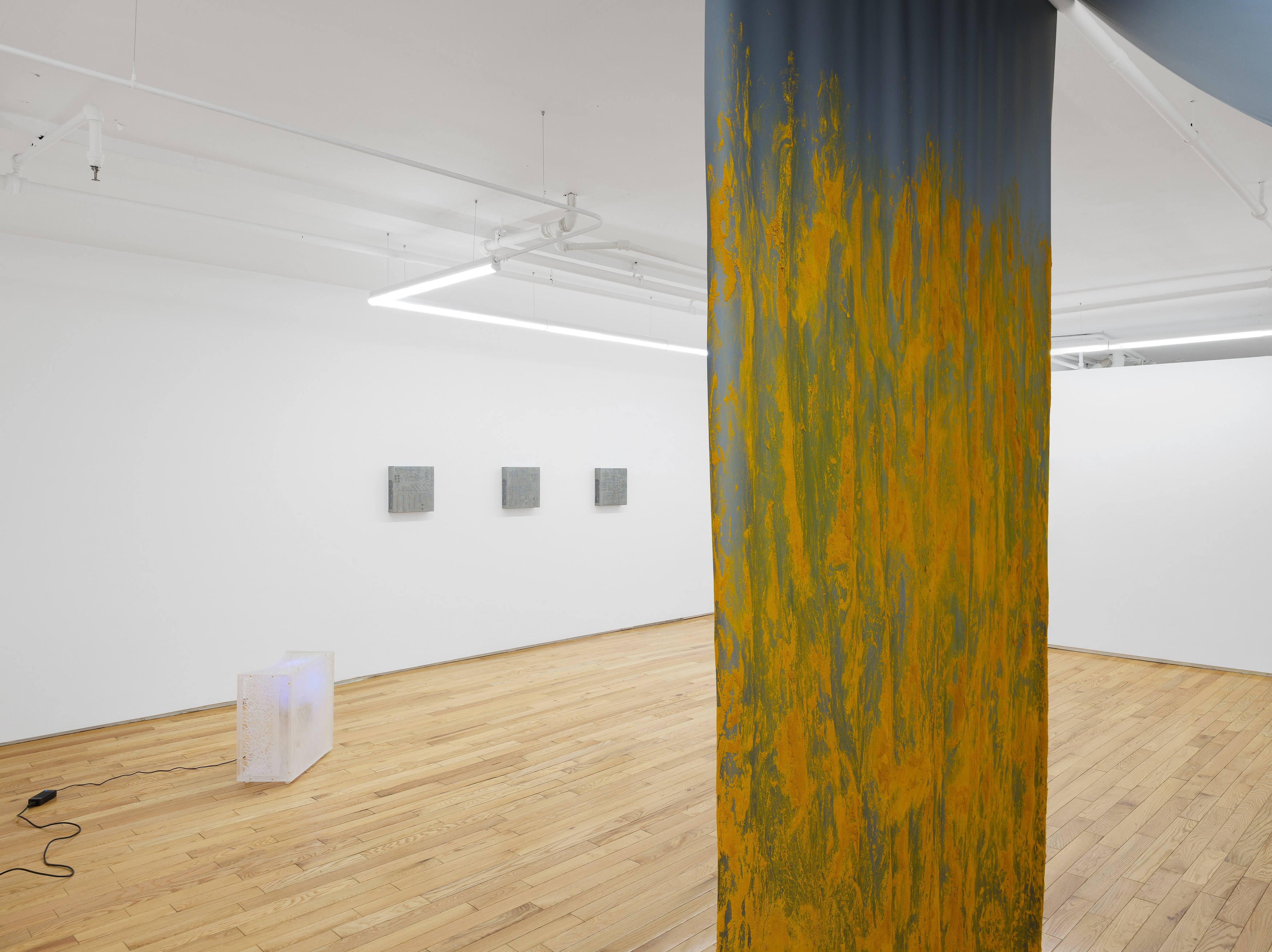Hings Lim, Throughput at Island, photo 6