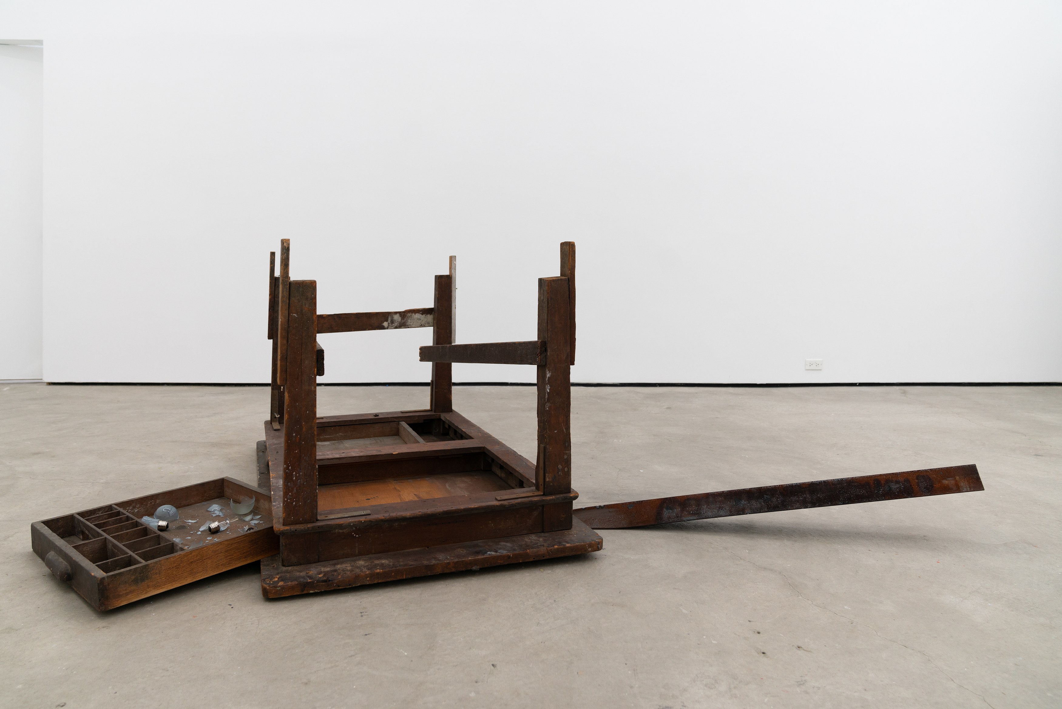 Hans Haacke, Louise Lawler, Untitled at Maxwell Graham, photo 13