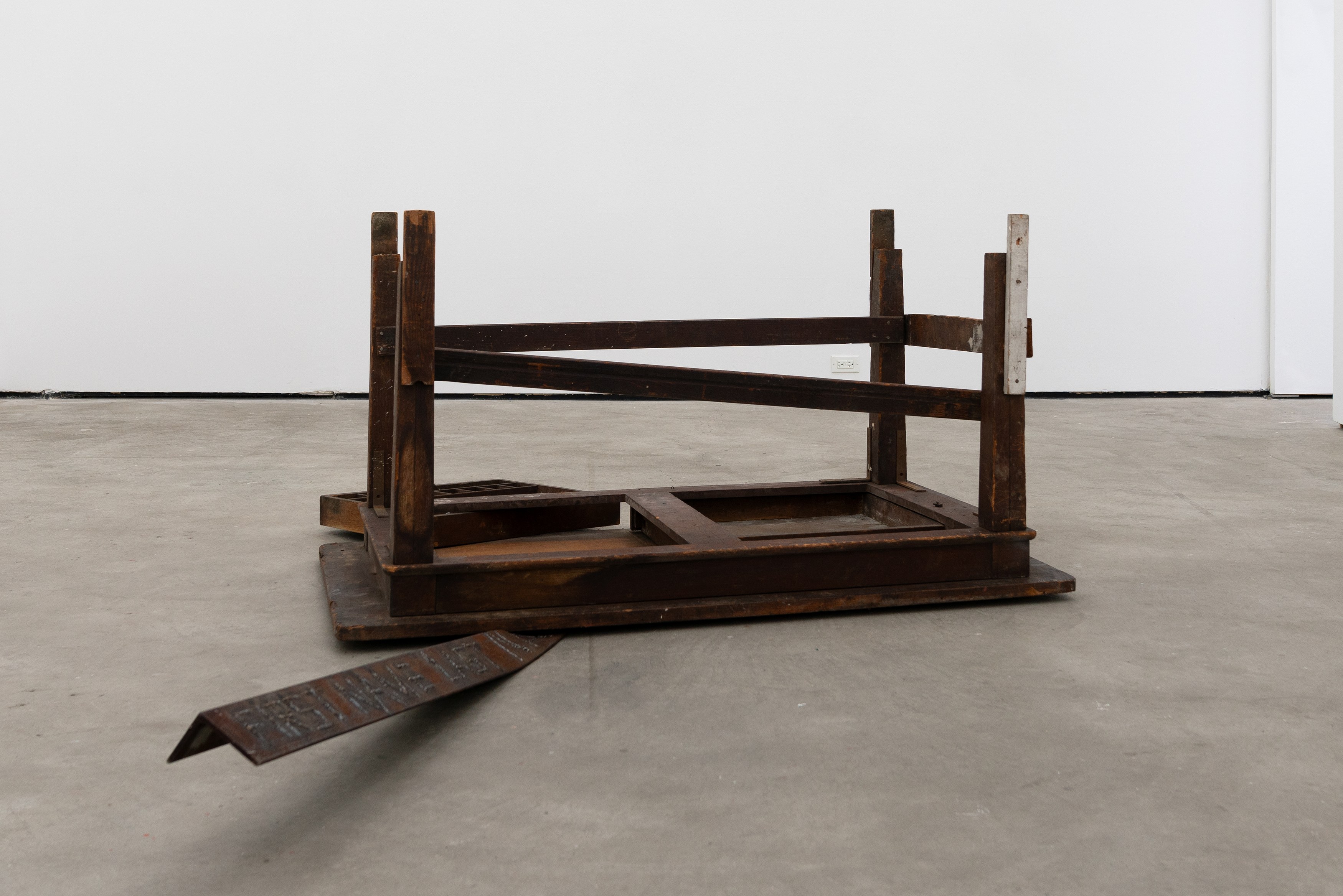 Hans Haacke, Louise Lawler, Untitled at Maxwell Graham, photo 14