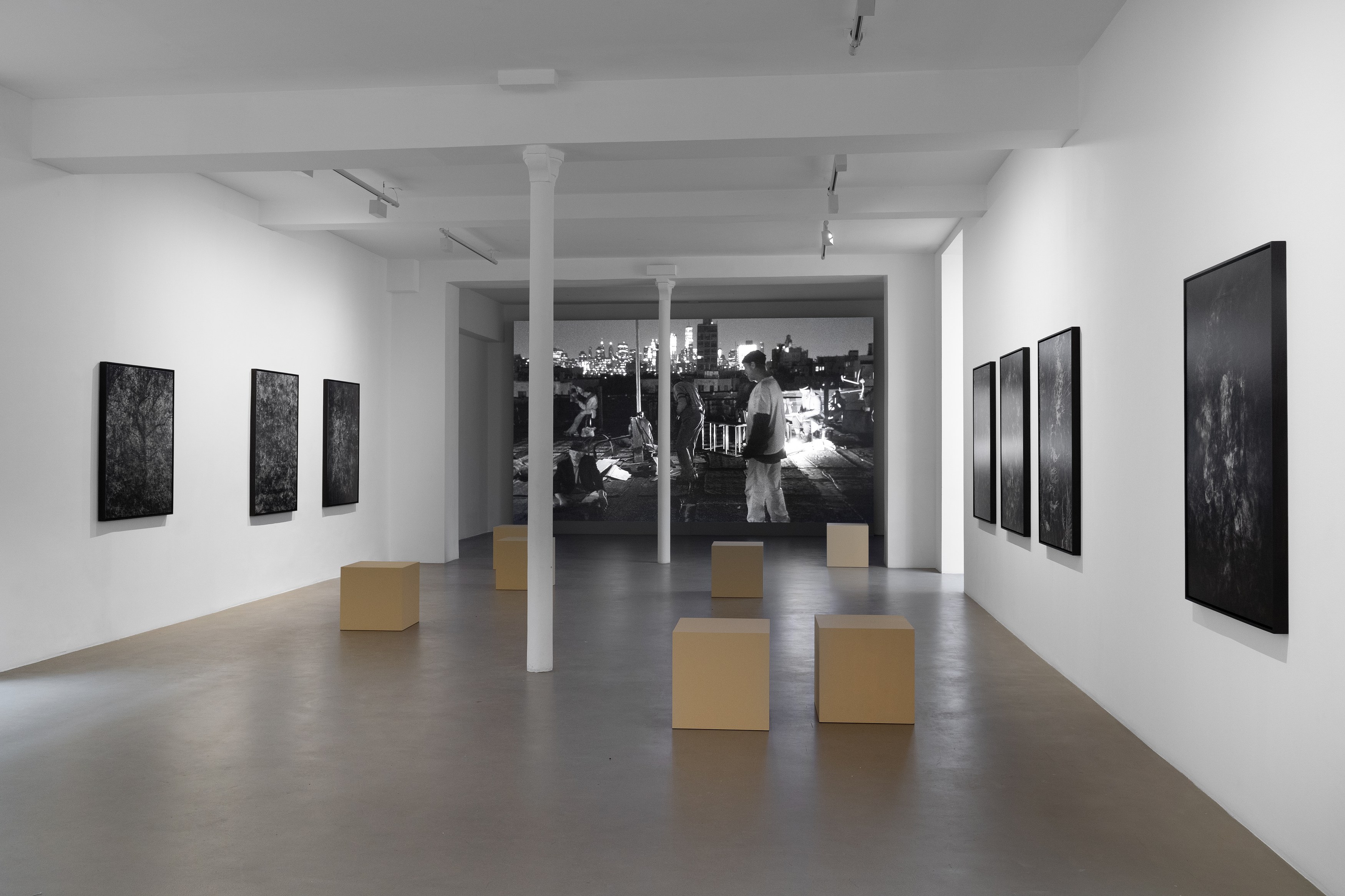 Melik Ohanian, ALTERATION, For a long time in Time at Galerie Chantal Crousel, photo 2
