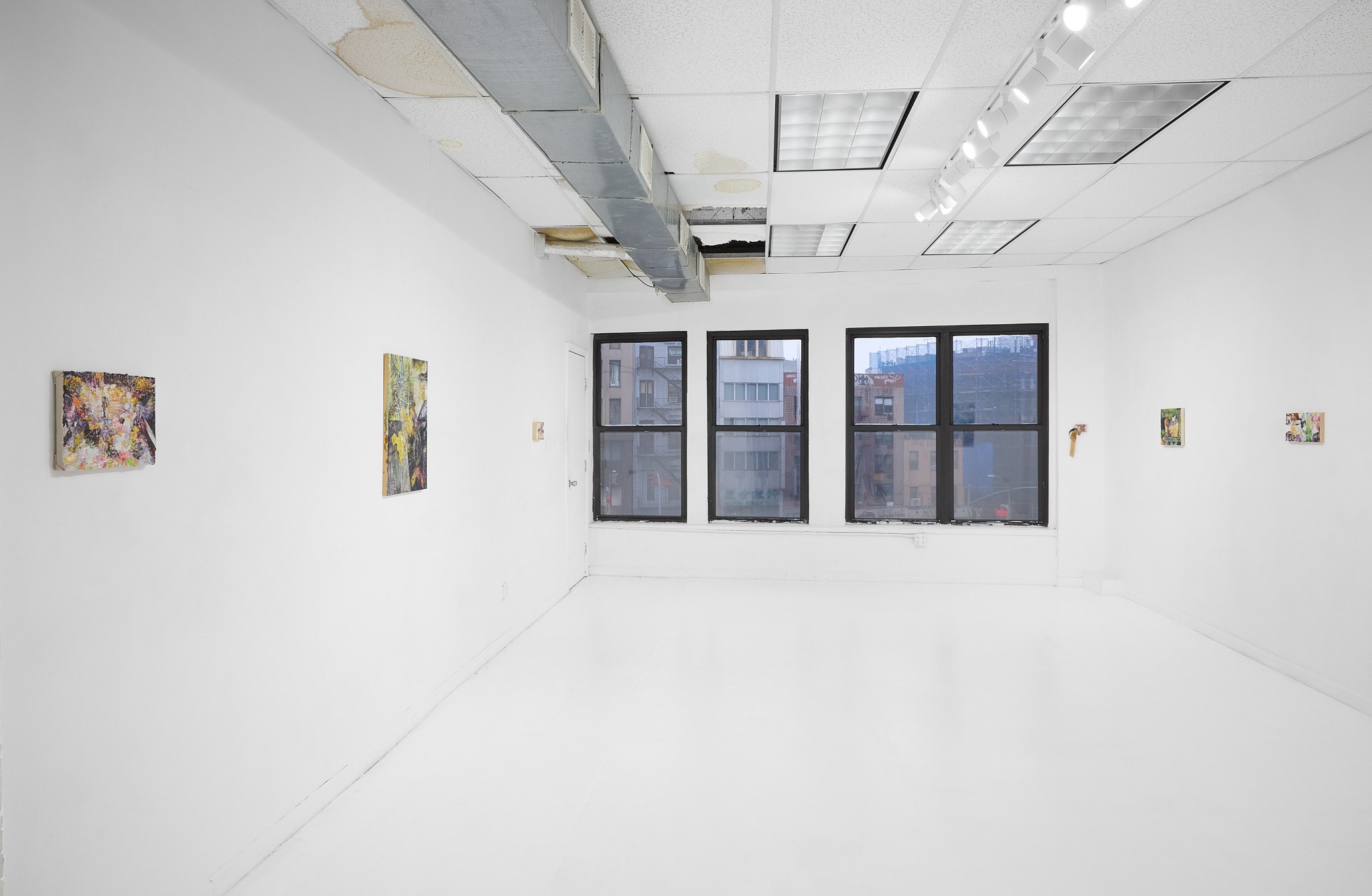 Sharon Xinran Zhang, Enabler and Vanilla Conjuring (纵容者和寻常戏法) at Lubov, photo 3