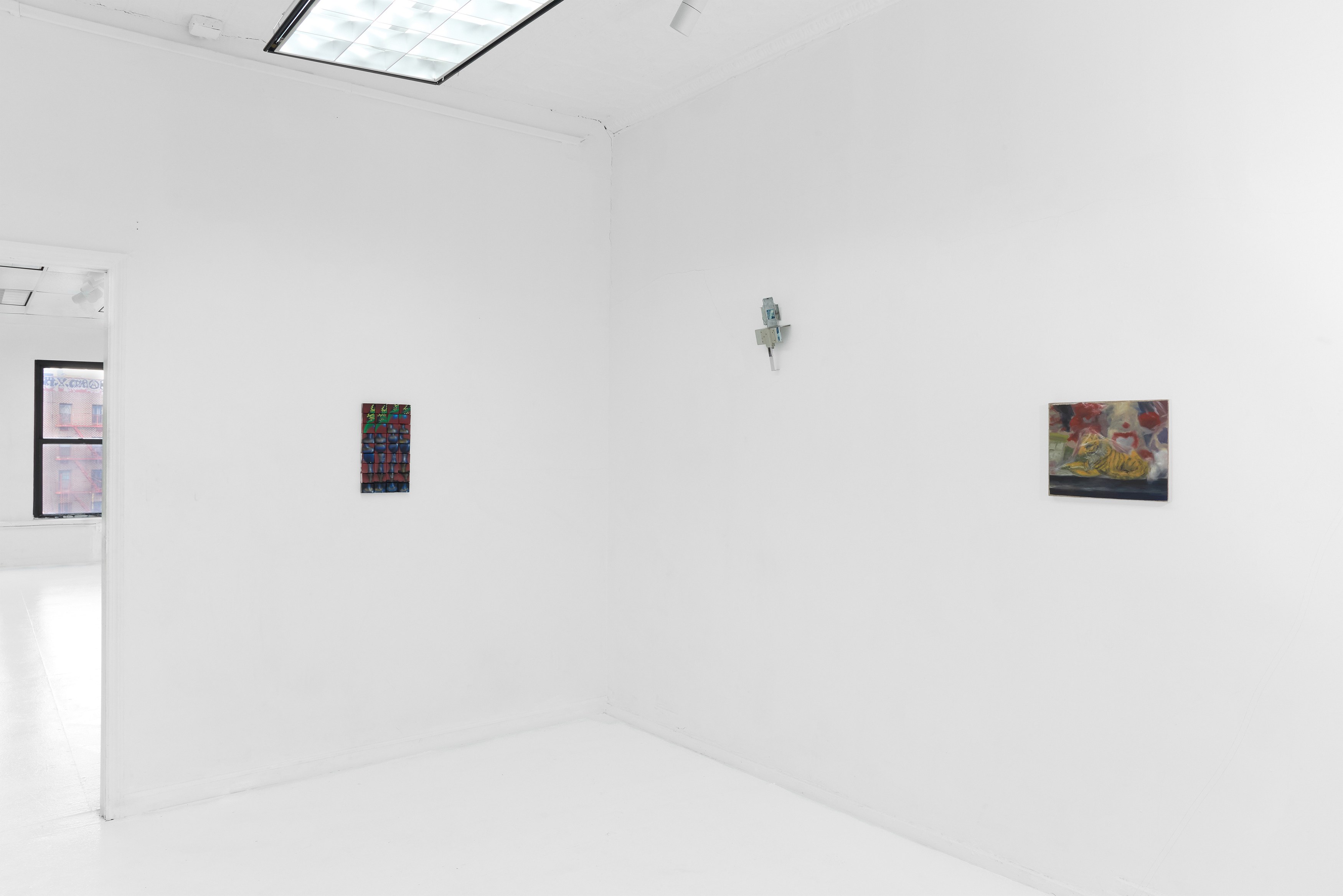 Sharon Xinran Zhang, Enabler and Vanilla Conjuring (纵容者和寻常戏法) at Lubov, photo 17