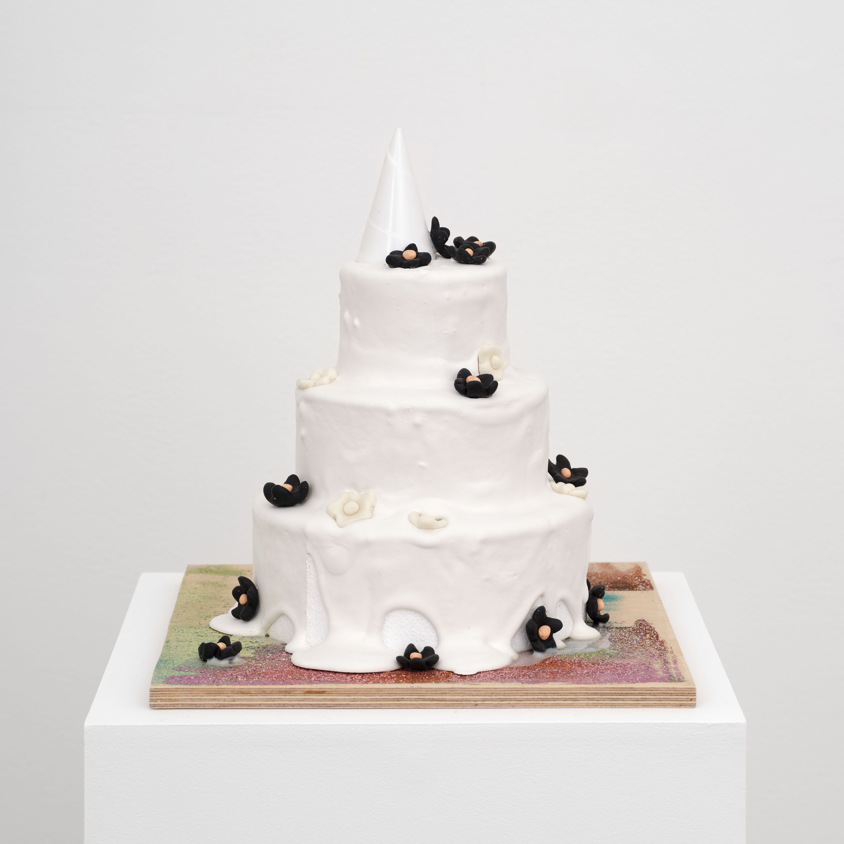 Susan Cianciolo, Gina Fischli, Caitlin Keogh, The Plume at Overduin and Kite, photo 15