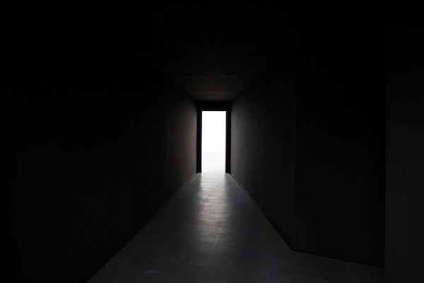 Image 4 of 32