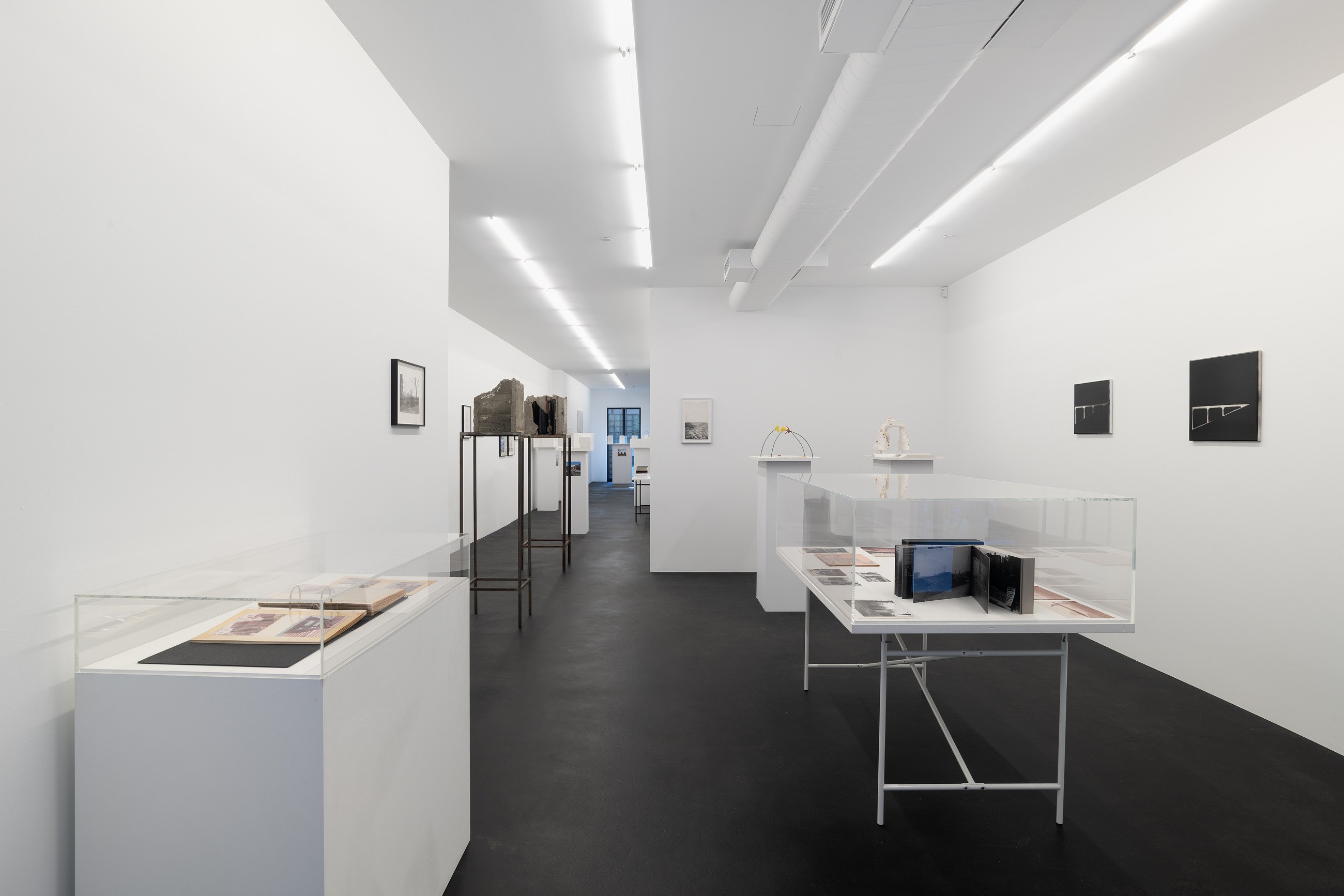 Isa Genzken, Projects for Outside — ISA USA at Galerie Buchholz, Berlin, photo 12